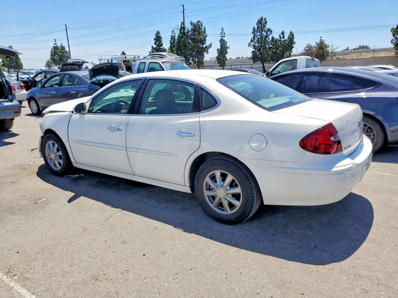 2007 Buick Lacrosse Cxl White vin: 2G4WD552871114392