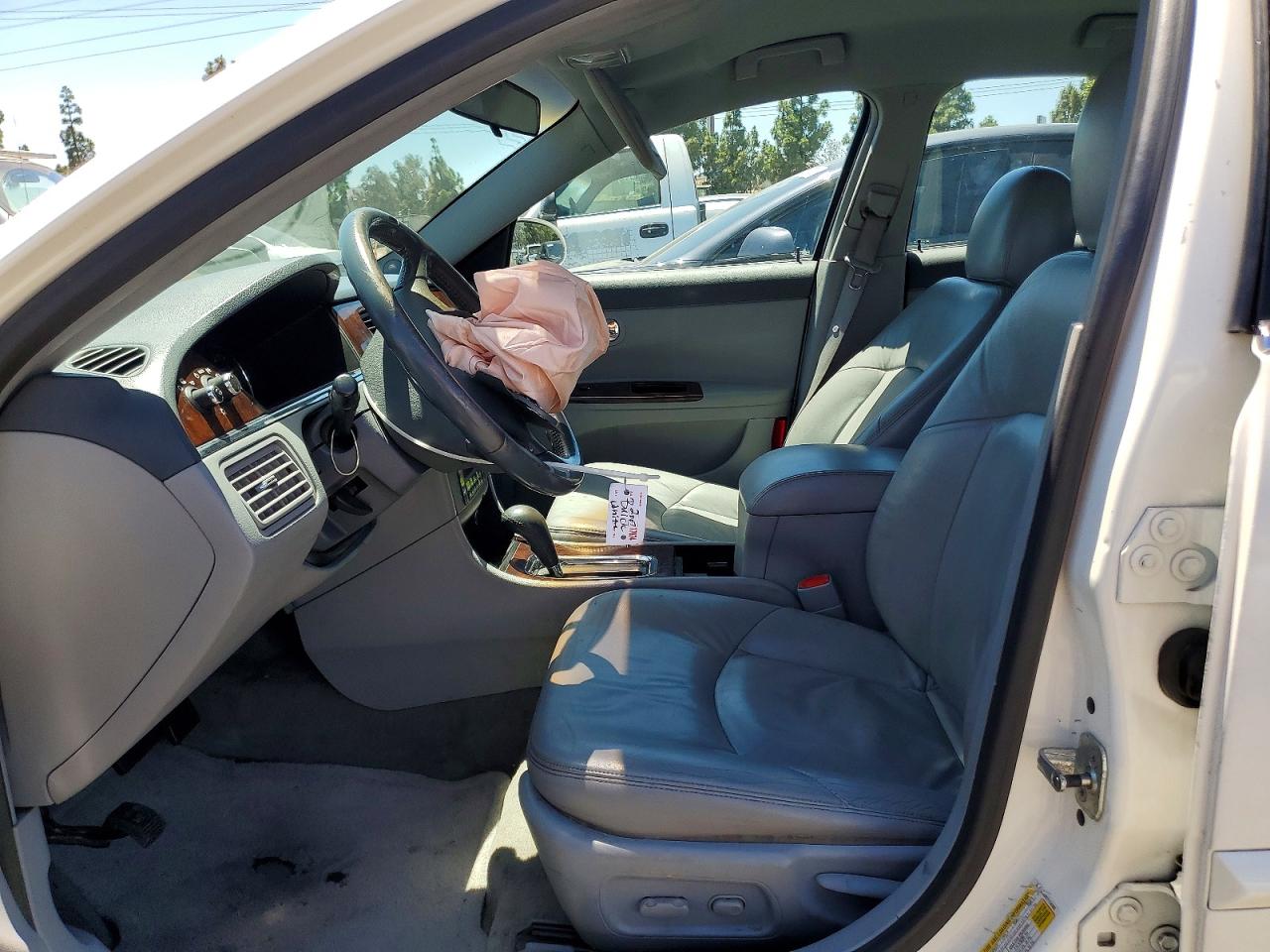 2007 Buick Lacrosse Cxl White vin: 2G4WD552871114392