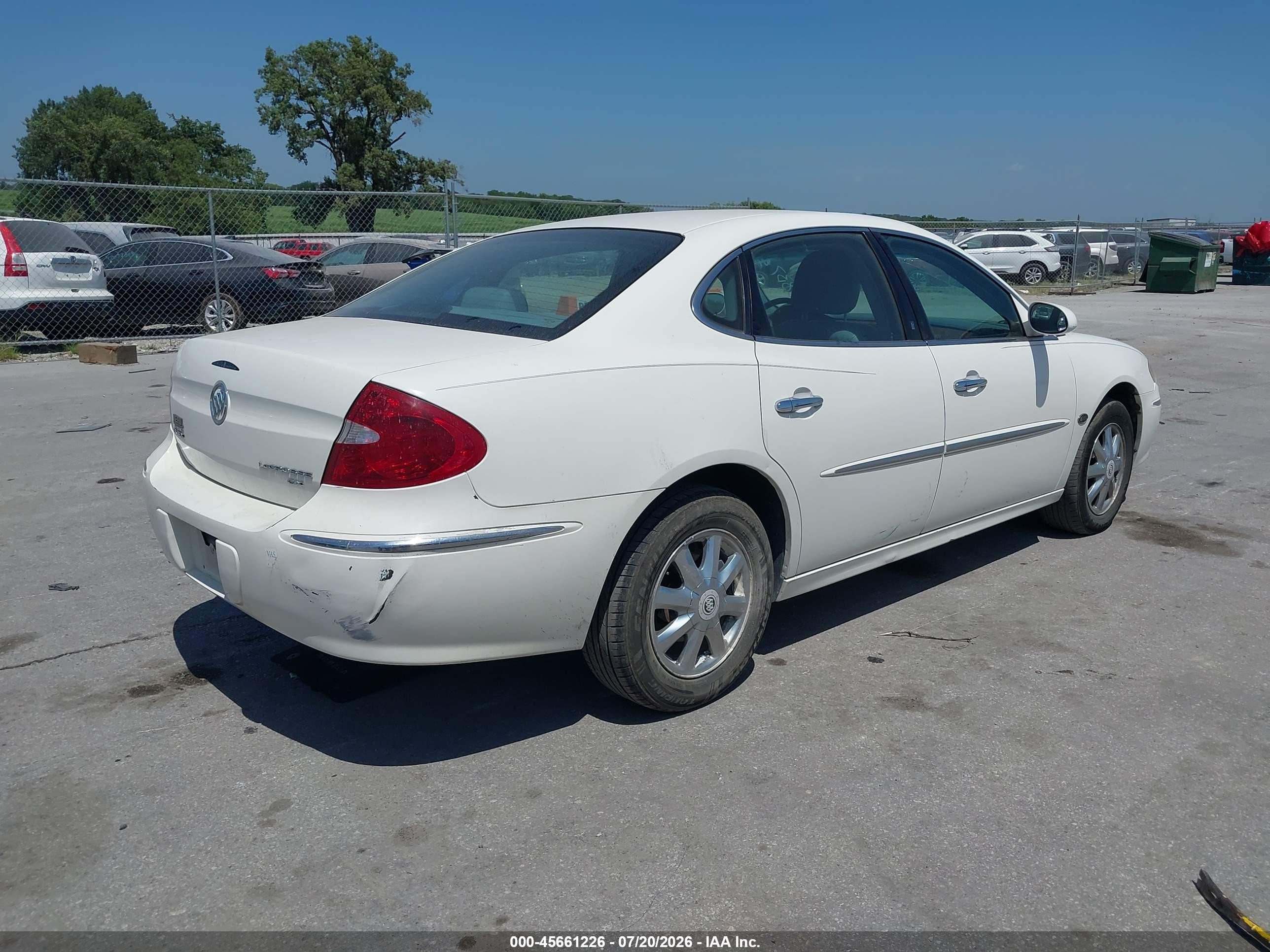 2005 Buick Lacrosse Cxl Белый vin: 2G4WD562151348837
