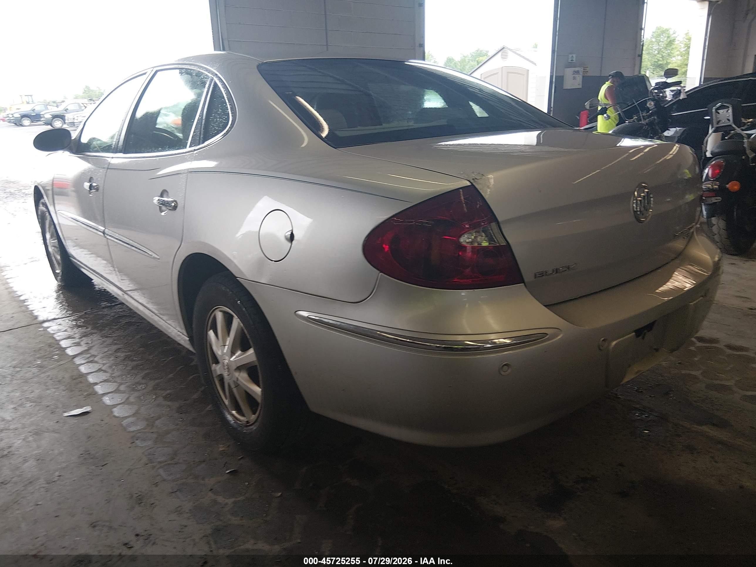 2005 Buick Lacrosse Cxl Silver vin: 2G4WD562351224732