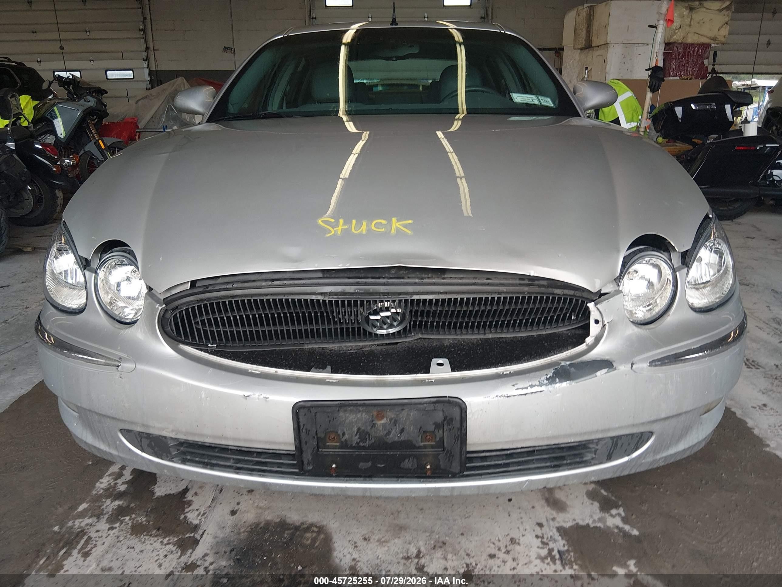 2005 Buick Lacrosse Cxl Silver vin: 2G4WD562351224732