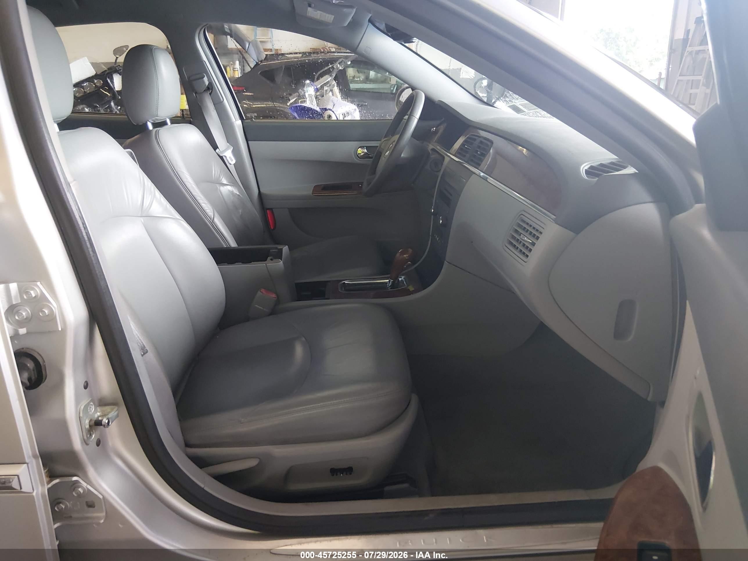 2005 Buick Lacrosse Cxl Silver vin: 2G4WD562351224732