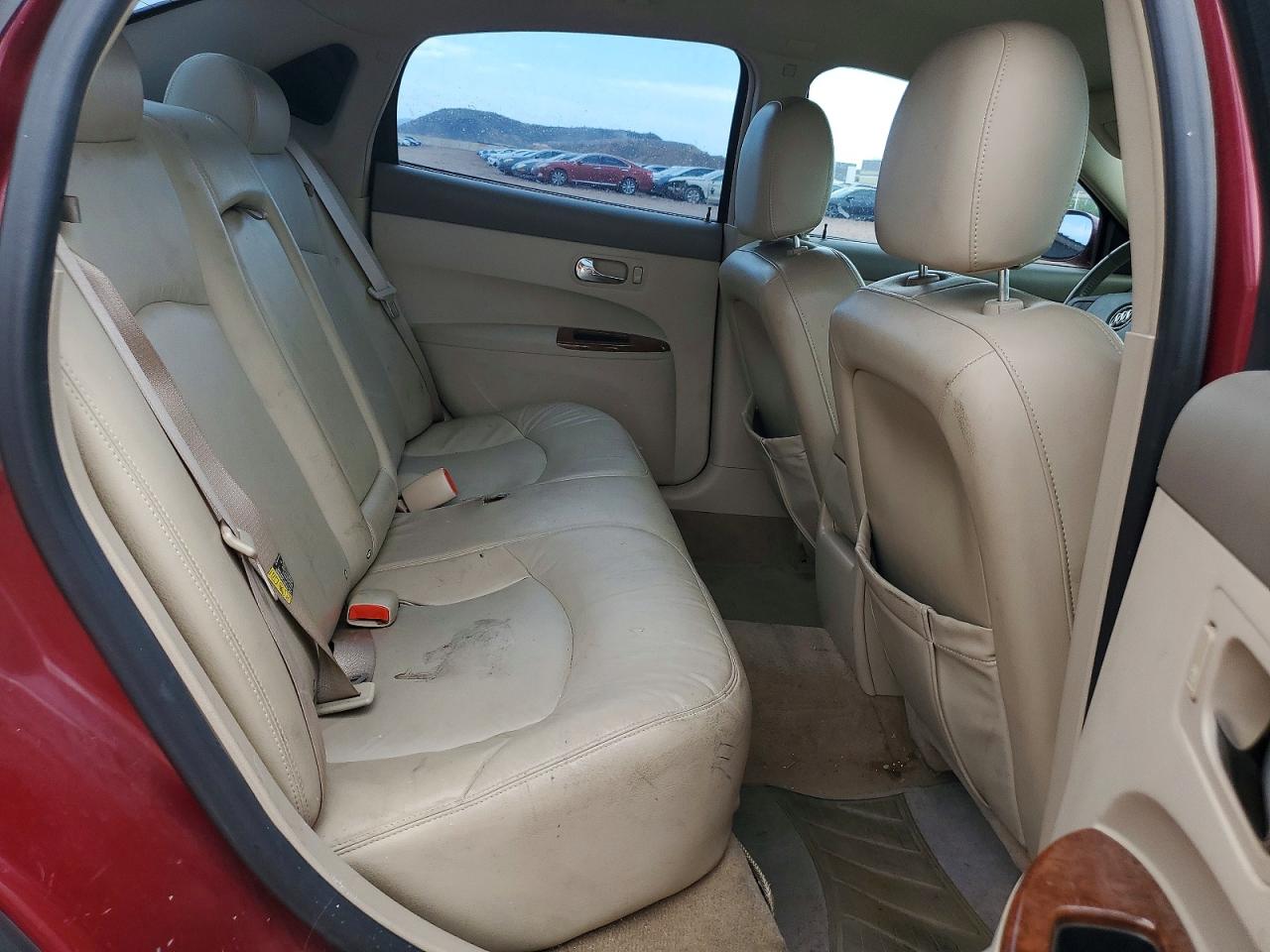 2005 Buick Lacrosse Cxl Red vin: 2G4WD562751288109