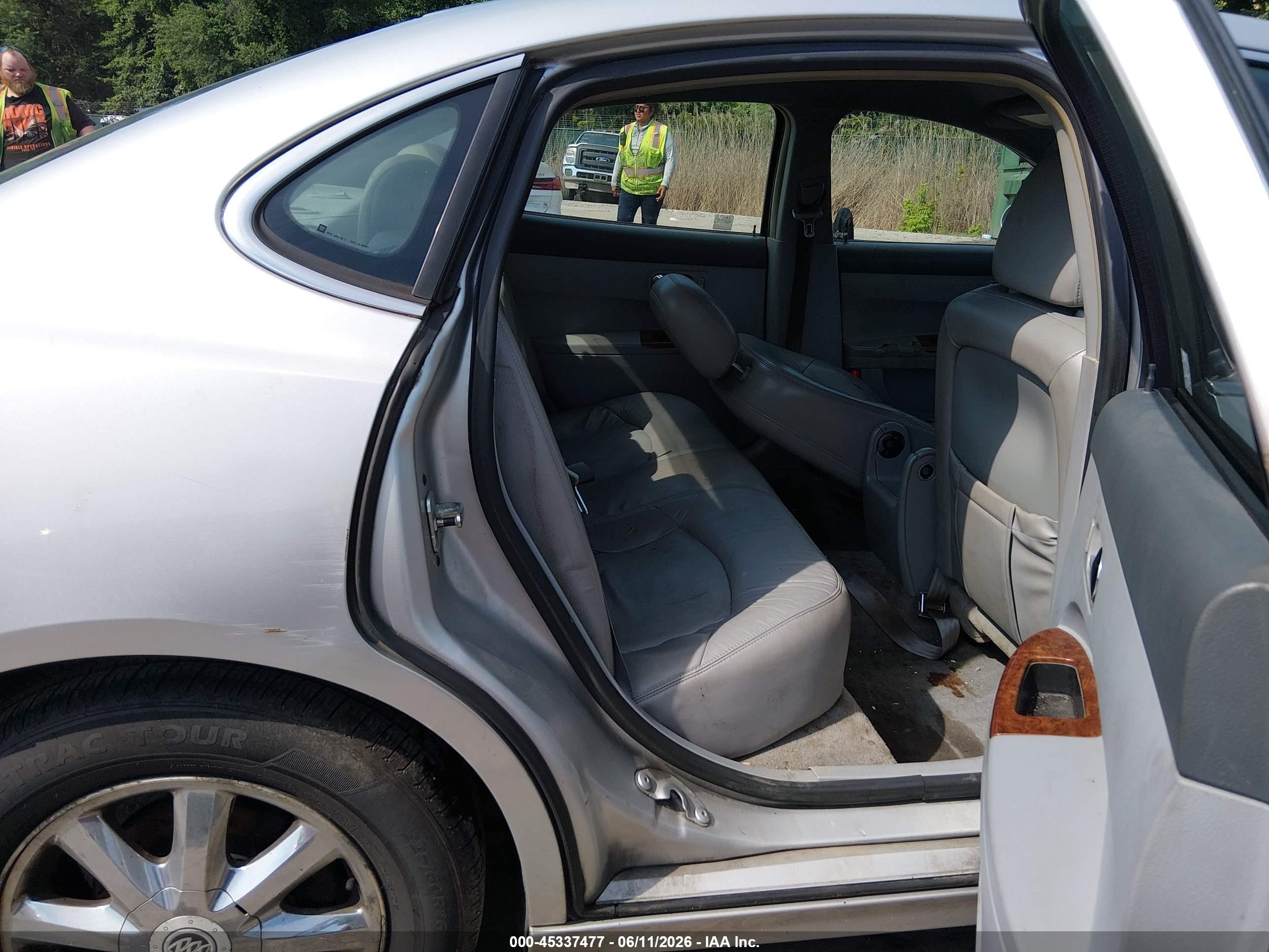 2005 Buick Lacrosse Cxl Silver vin: 2G4WD562751332688