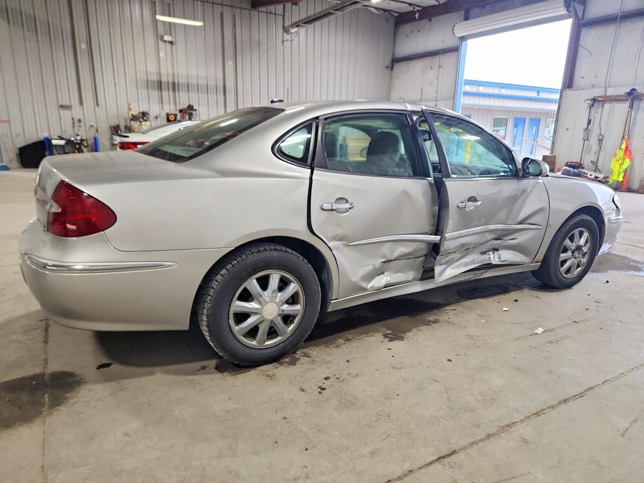 2006 Buick Lacrosse Cxl Silver vin: 2G4WD582061189789