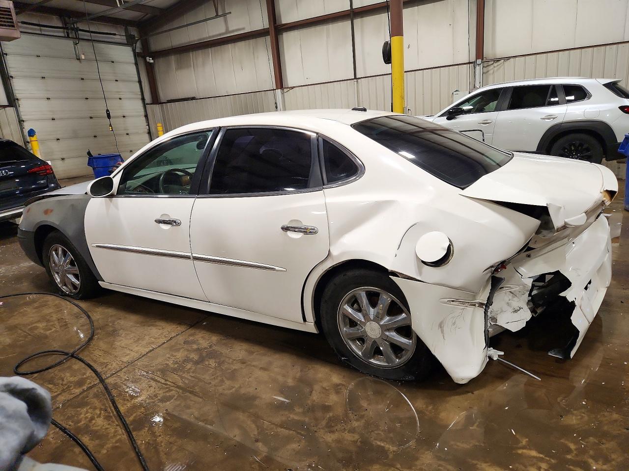 2006 Buick Lacrosse Cxl Белый vin: 2G4WD582061225156