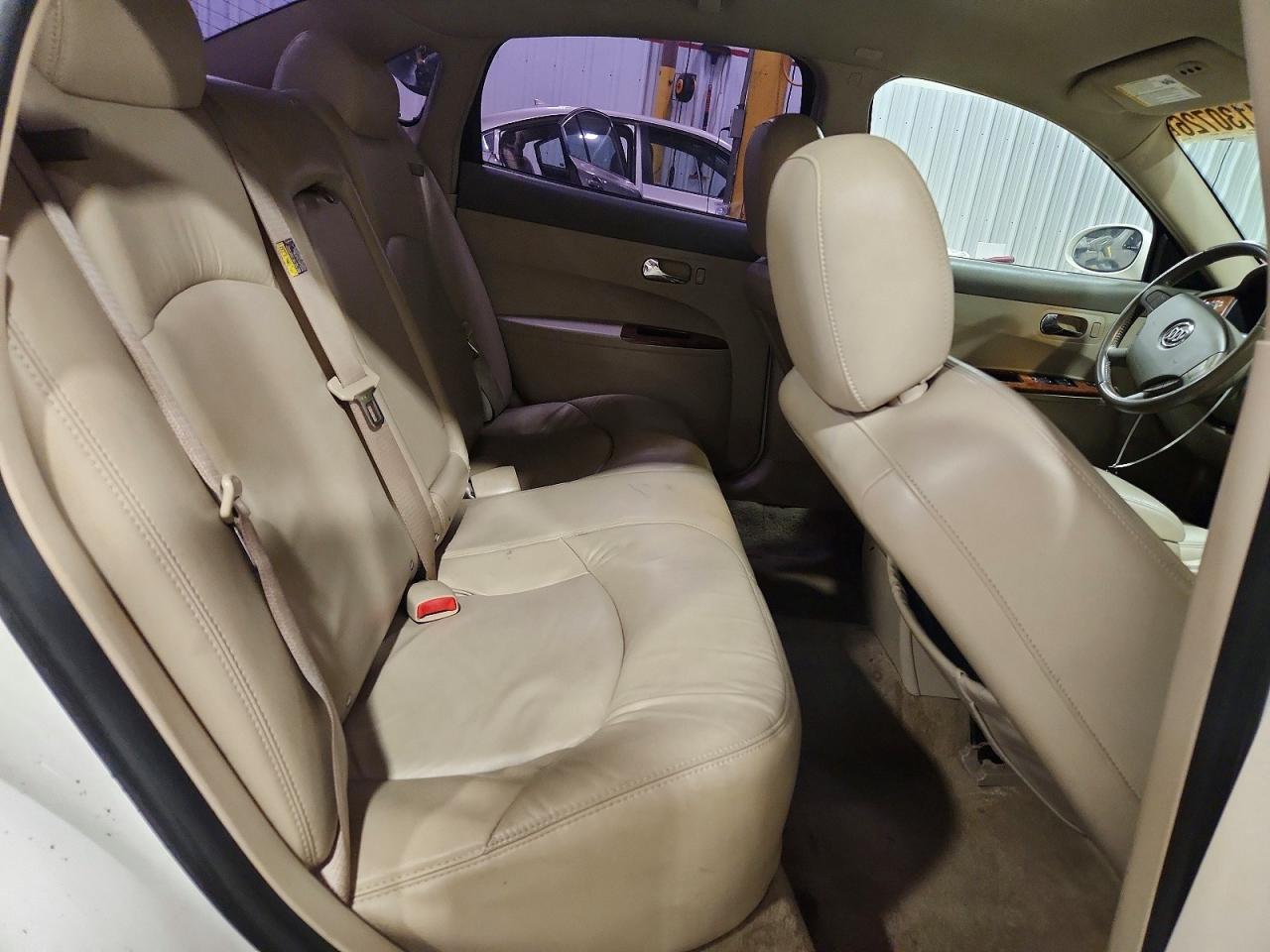 2006 Buick Lacrosse Cxl Белый vin: 2G4WD582061225156