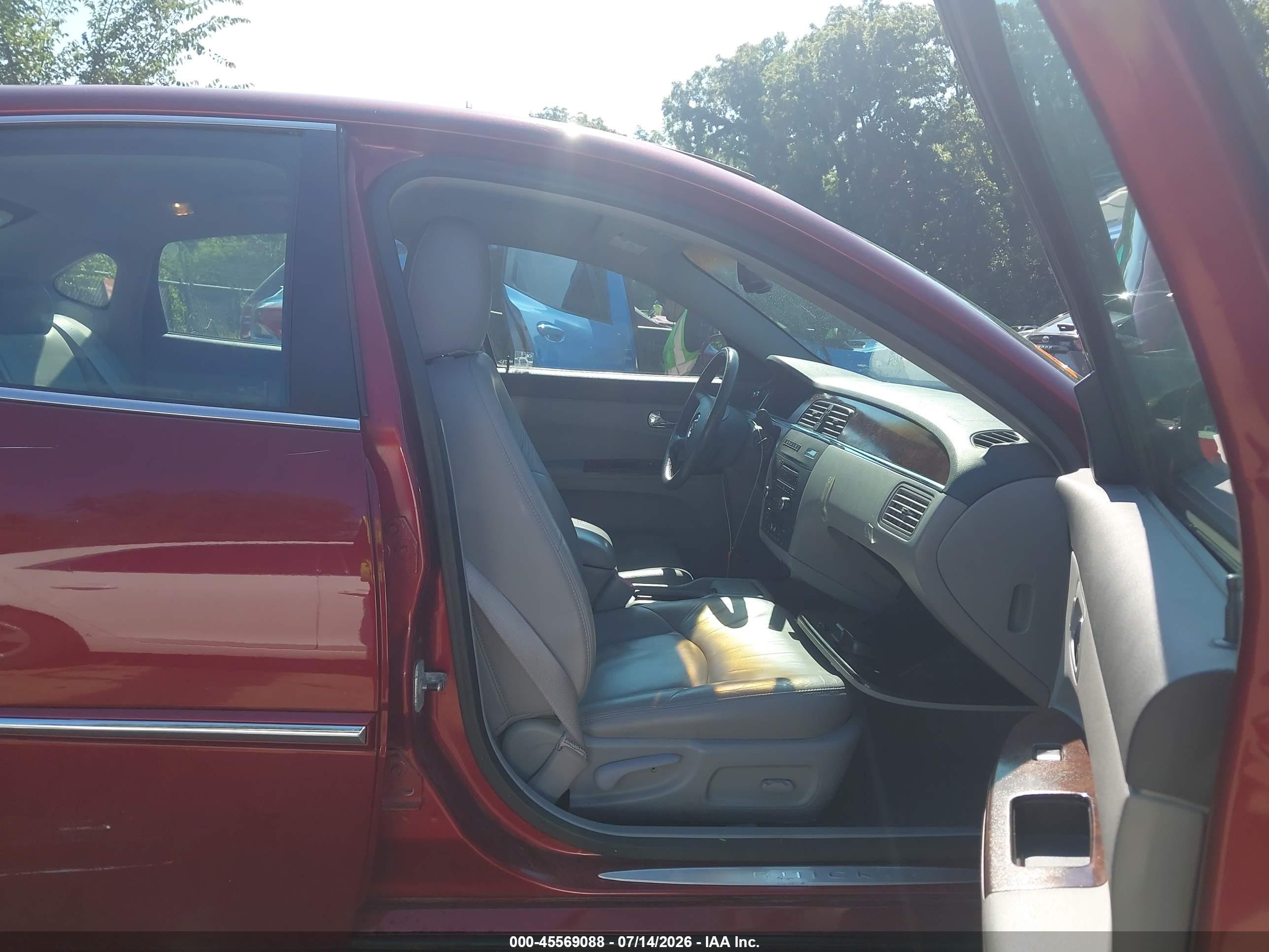 2007 Buick Lacrosse Cxl Red vin: 2G4WD582071180902