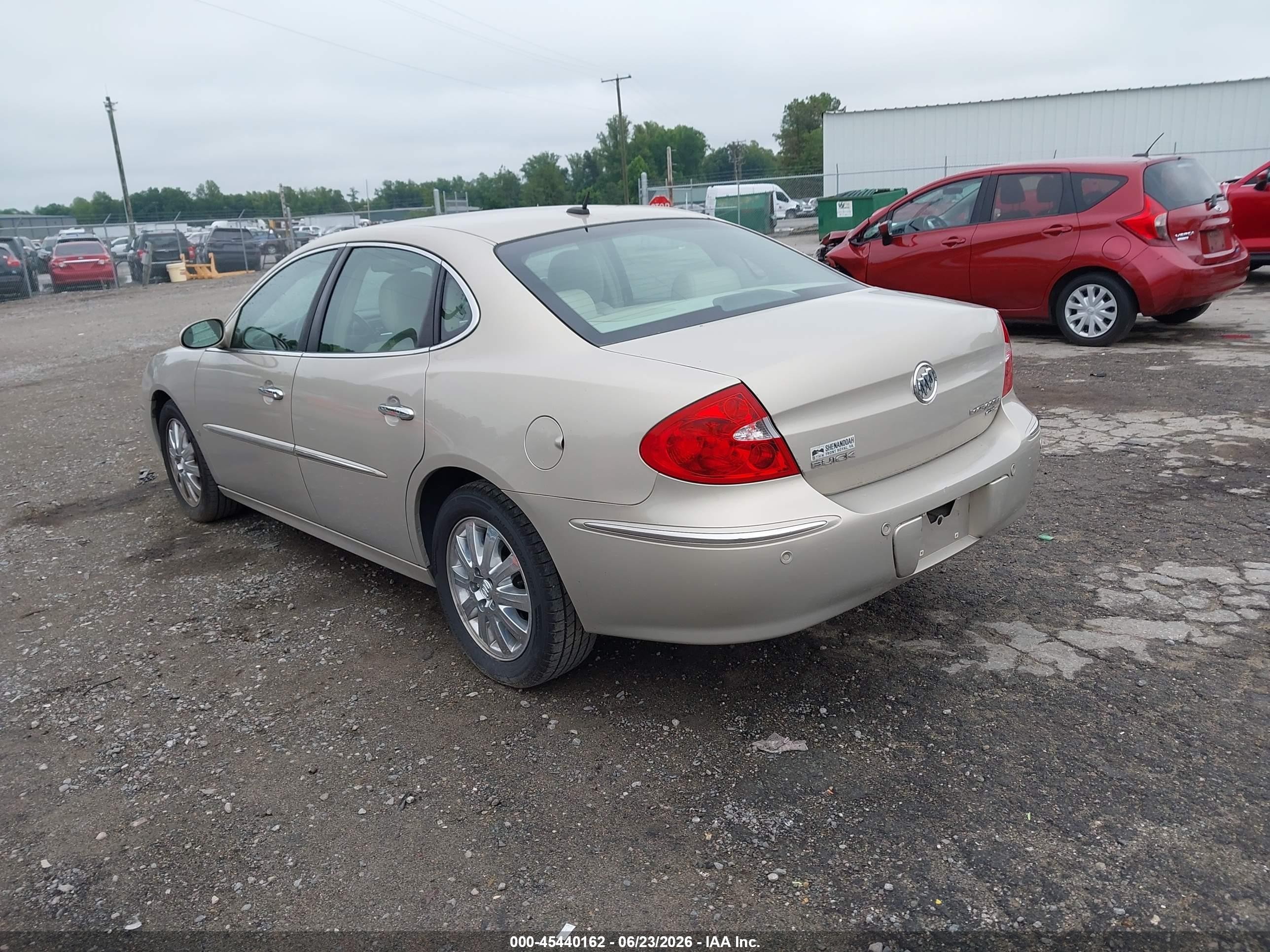 2009 Buick Lacrosse Cxl Gold vin: 2G4WD582091266245