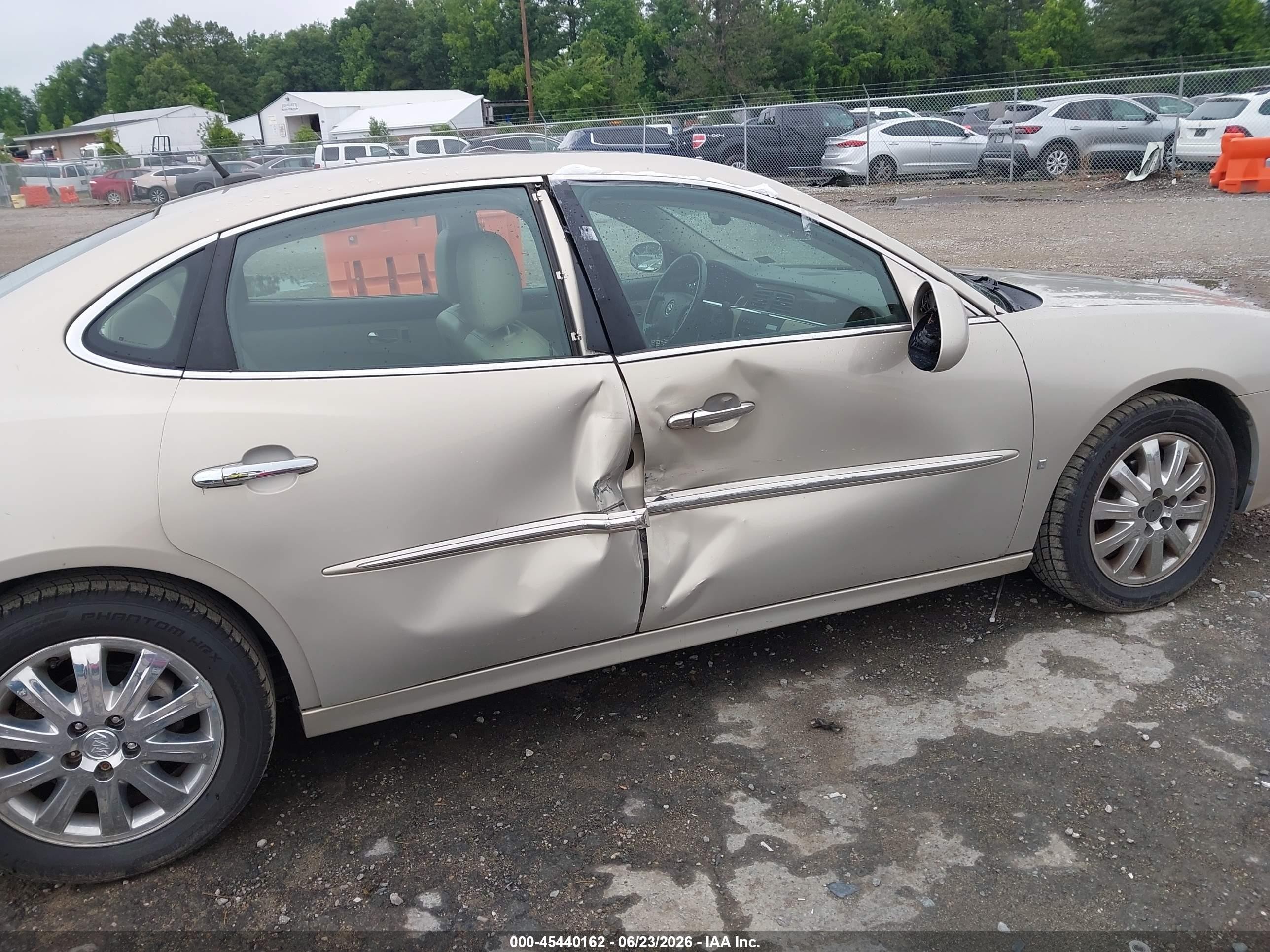 2009 Buick Lacrosse Cxl Gold vin: 2G4WD582091266245