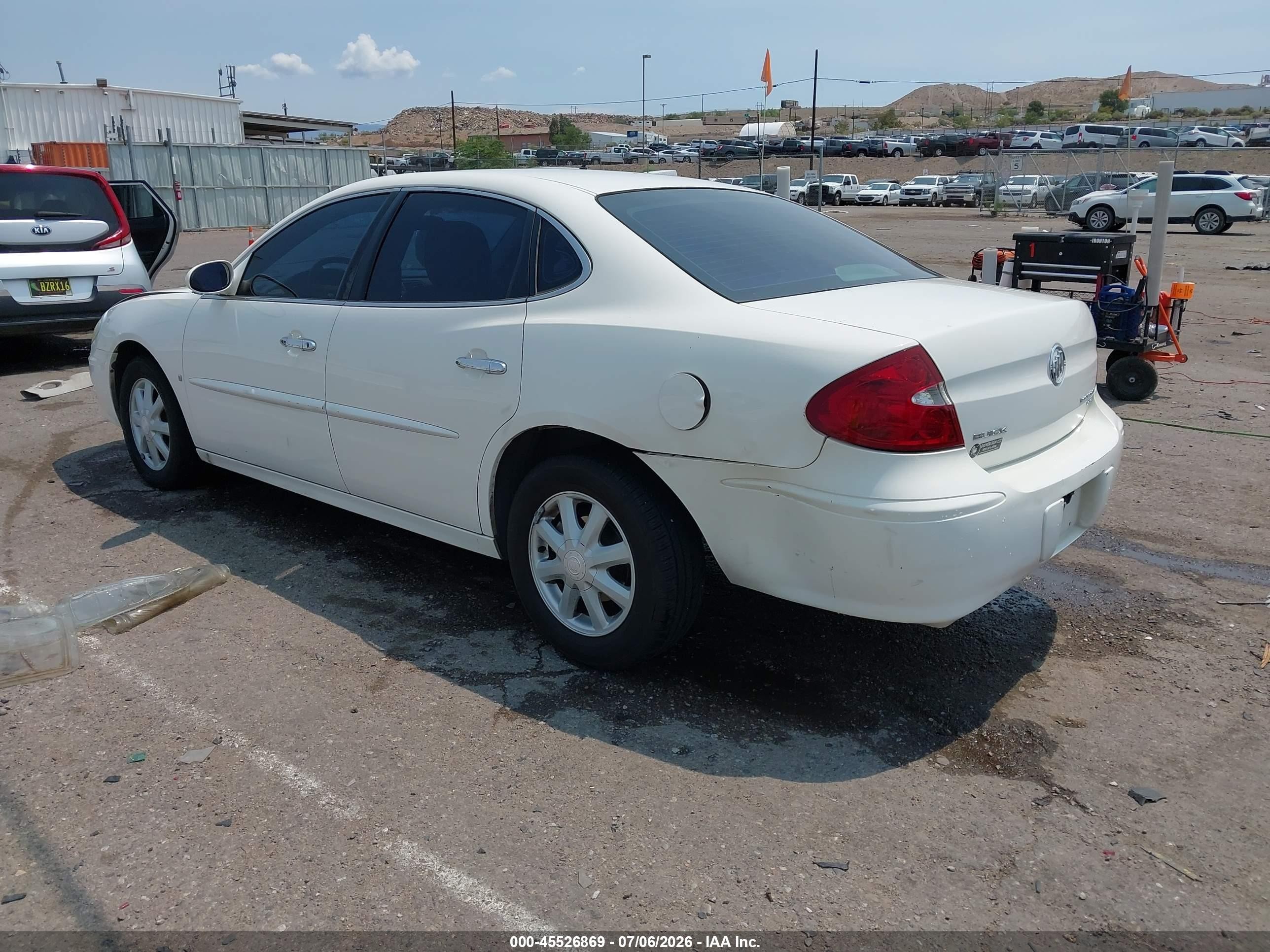 2006 Buick Lacrosse Cxl White vin: 2G4WD582261259843