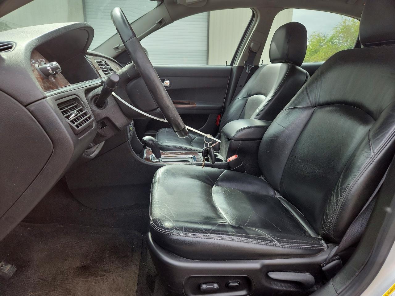 2009 Buick Lacrosse Cxl Silver vin: 2G4WD582291234834