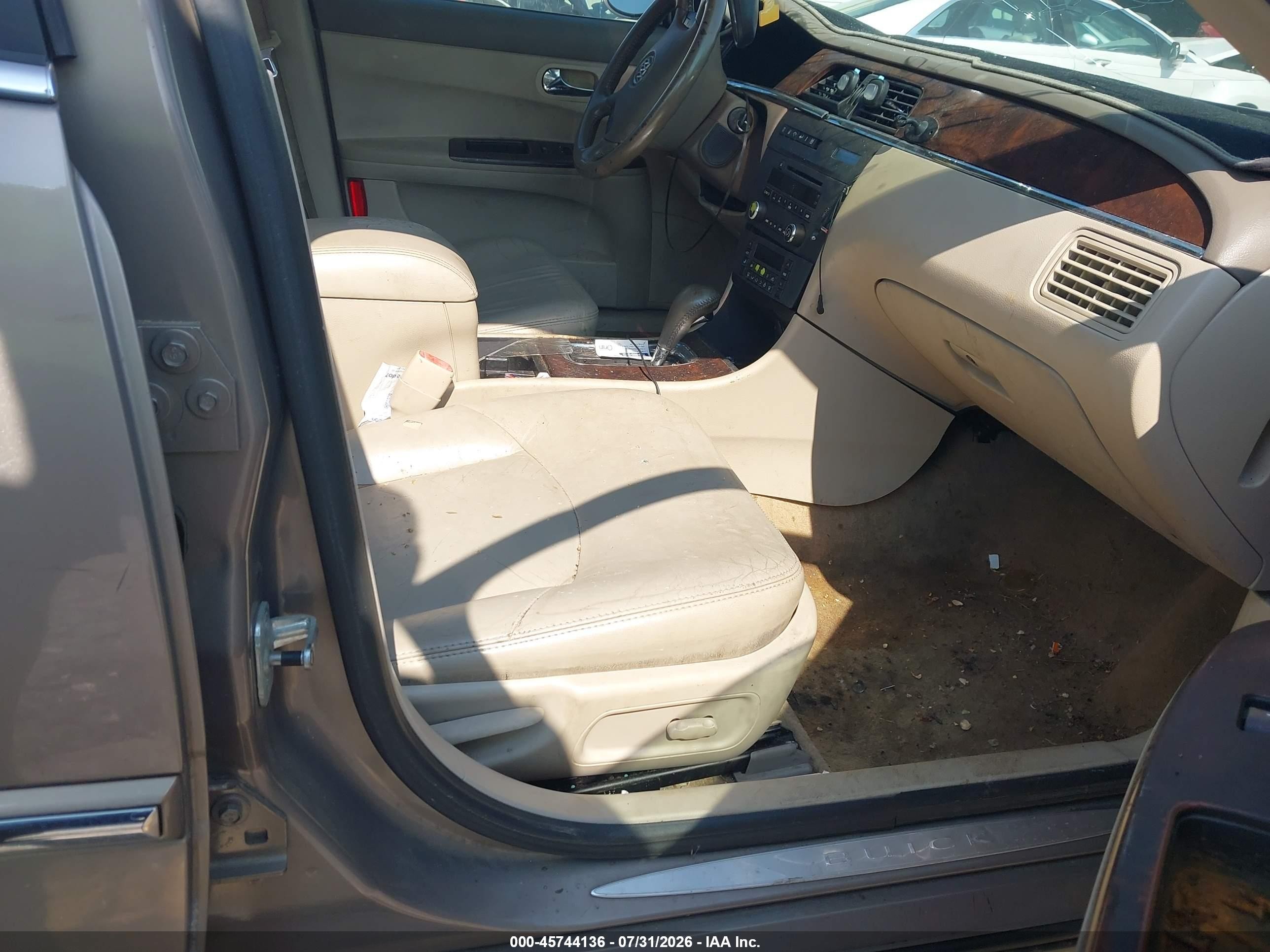 2007 Buick Lacrosse Cxl Beige vin: 2G4WD582371115137