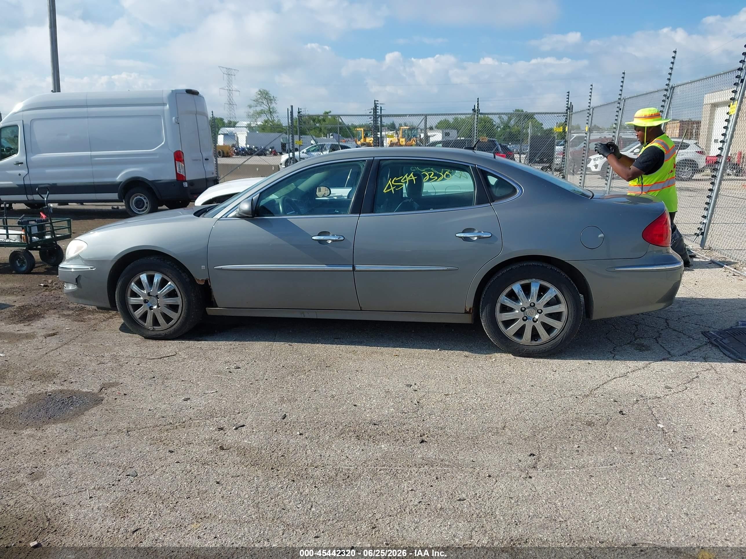 2007 Buick Lacrosse Cxl Tan vin: 2G4WD582371129362