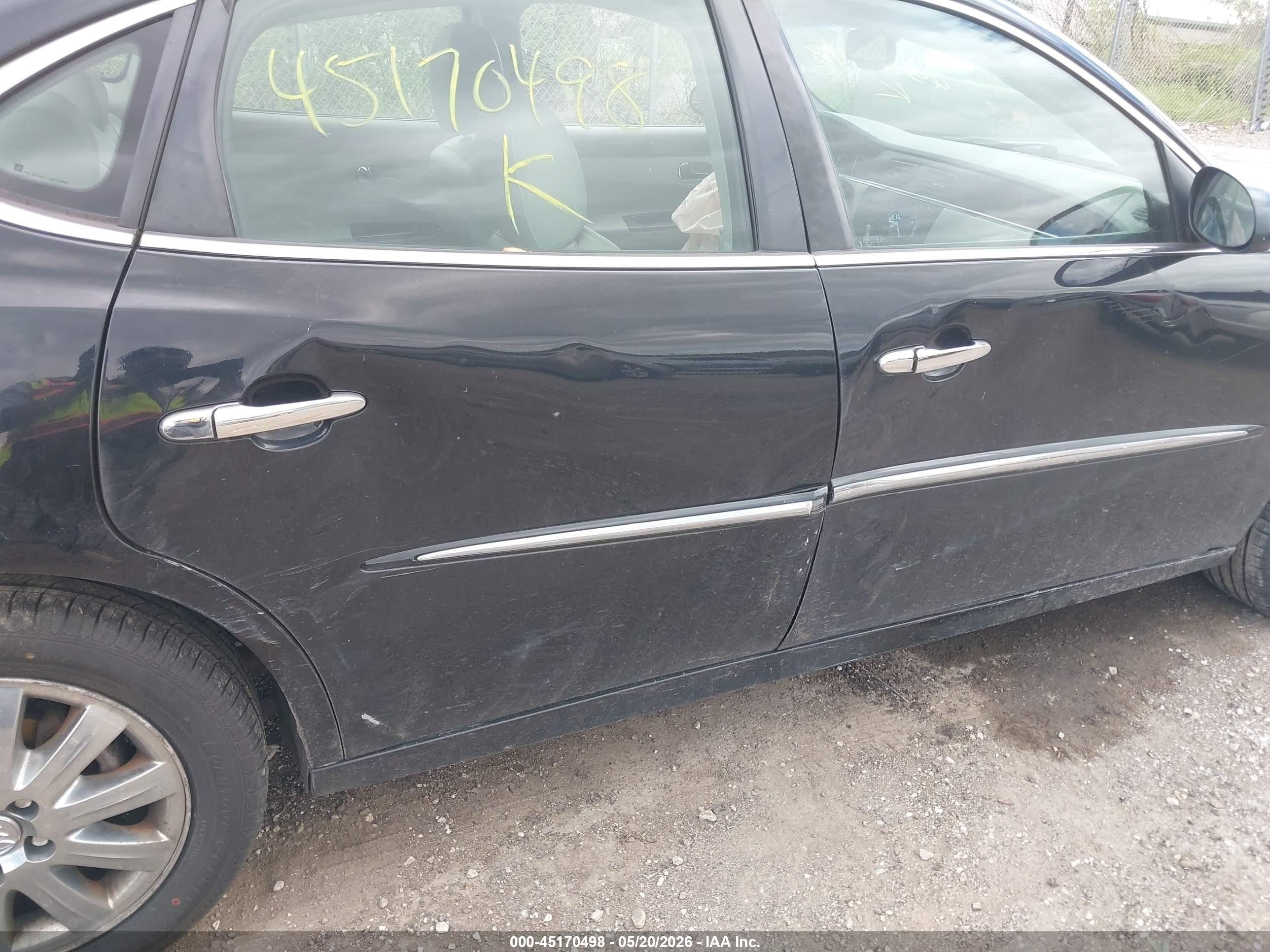 2008 Buick Lacrosse Cxl Black vin: 2G4WD582381182161
