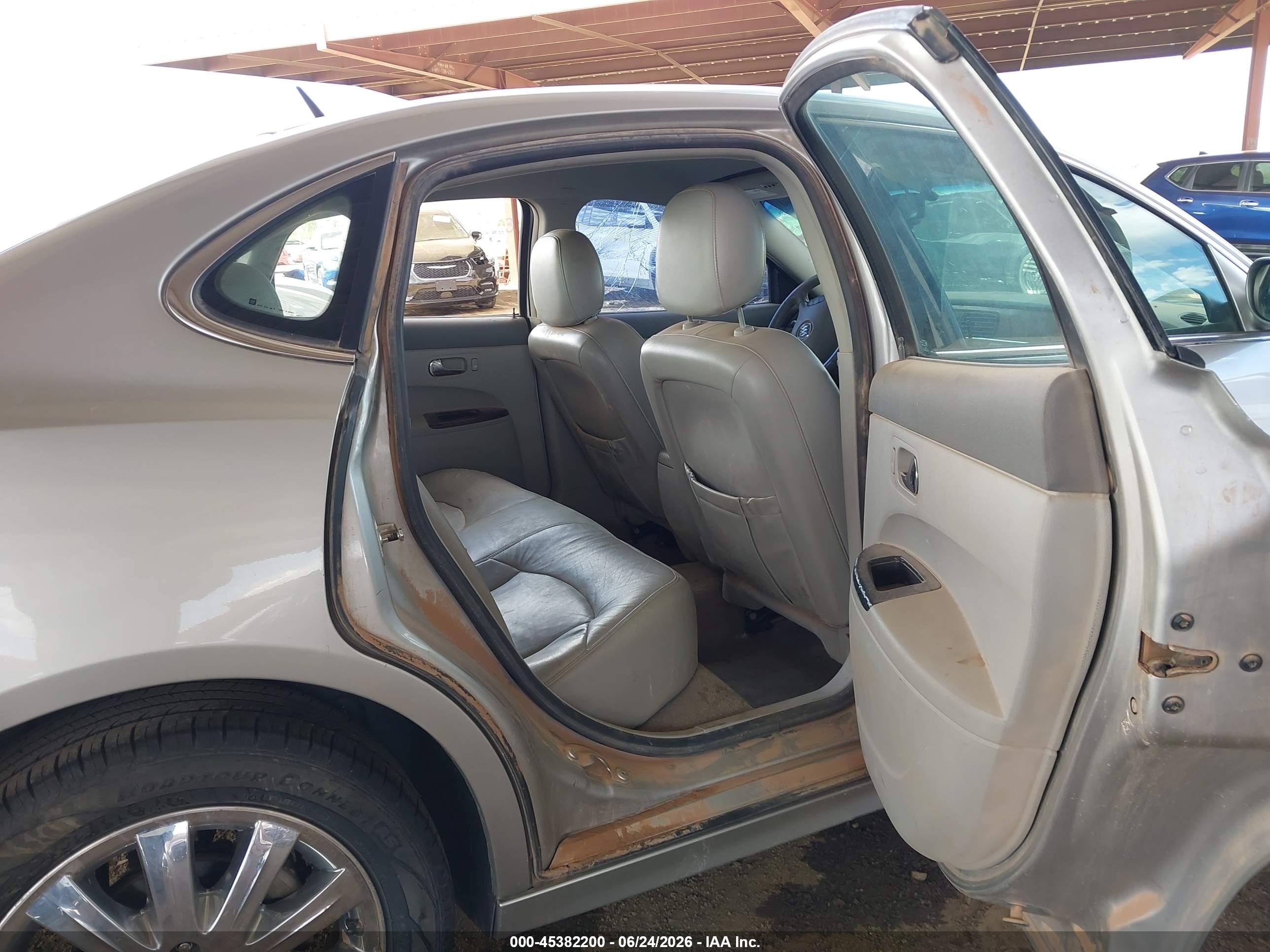 2008 Buick Lacrosse Cxl Beige vin: 2G4WD582381348808