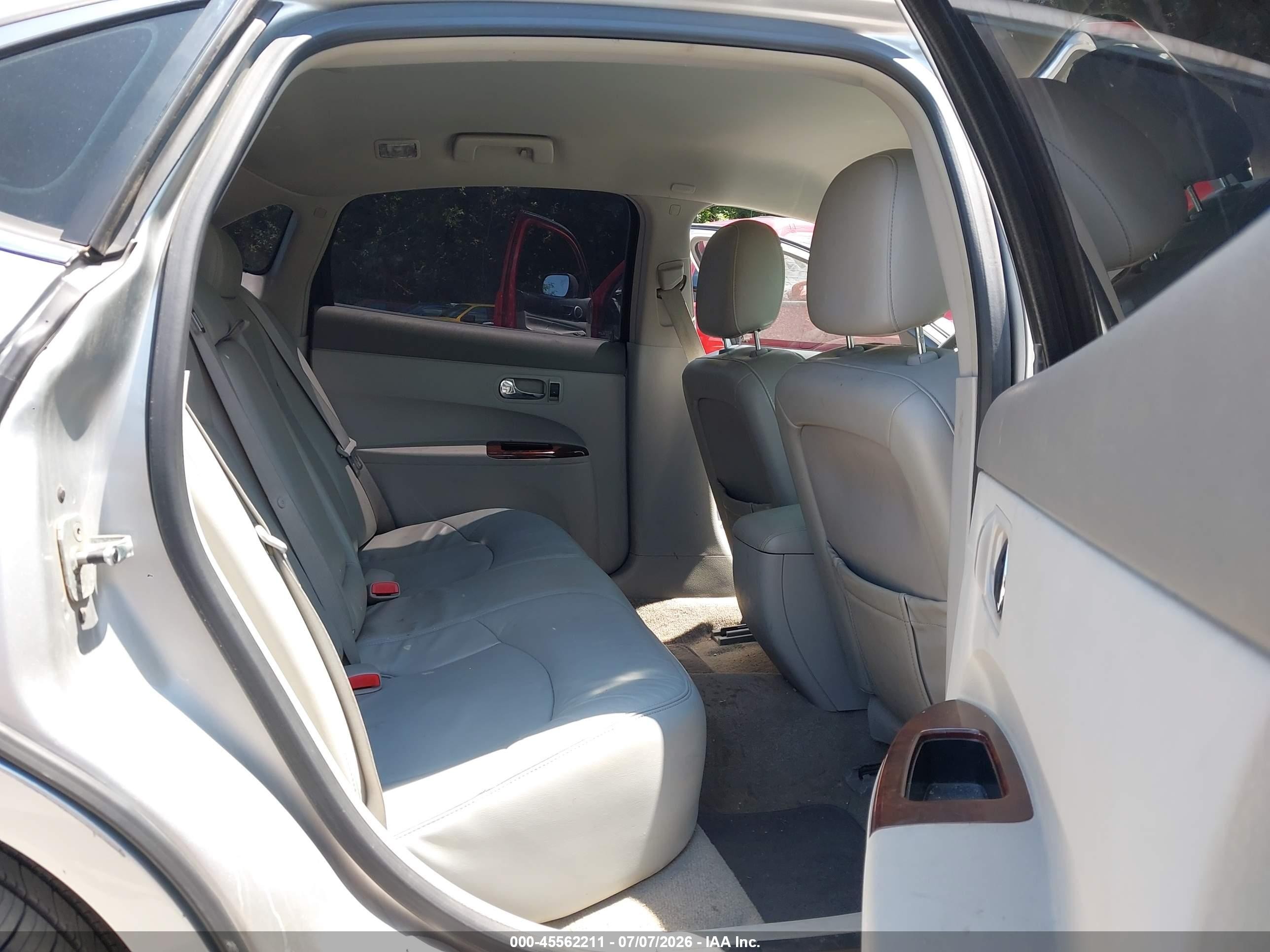2009 Buick Lacrosse Cxl Серебряный vin: 2G4WD582391151395