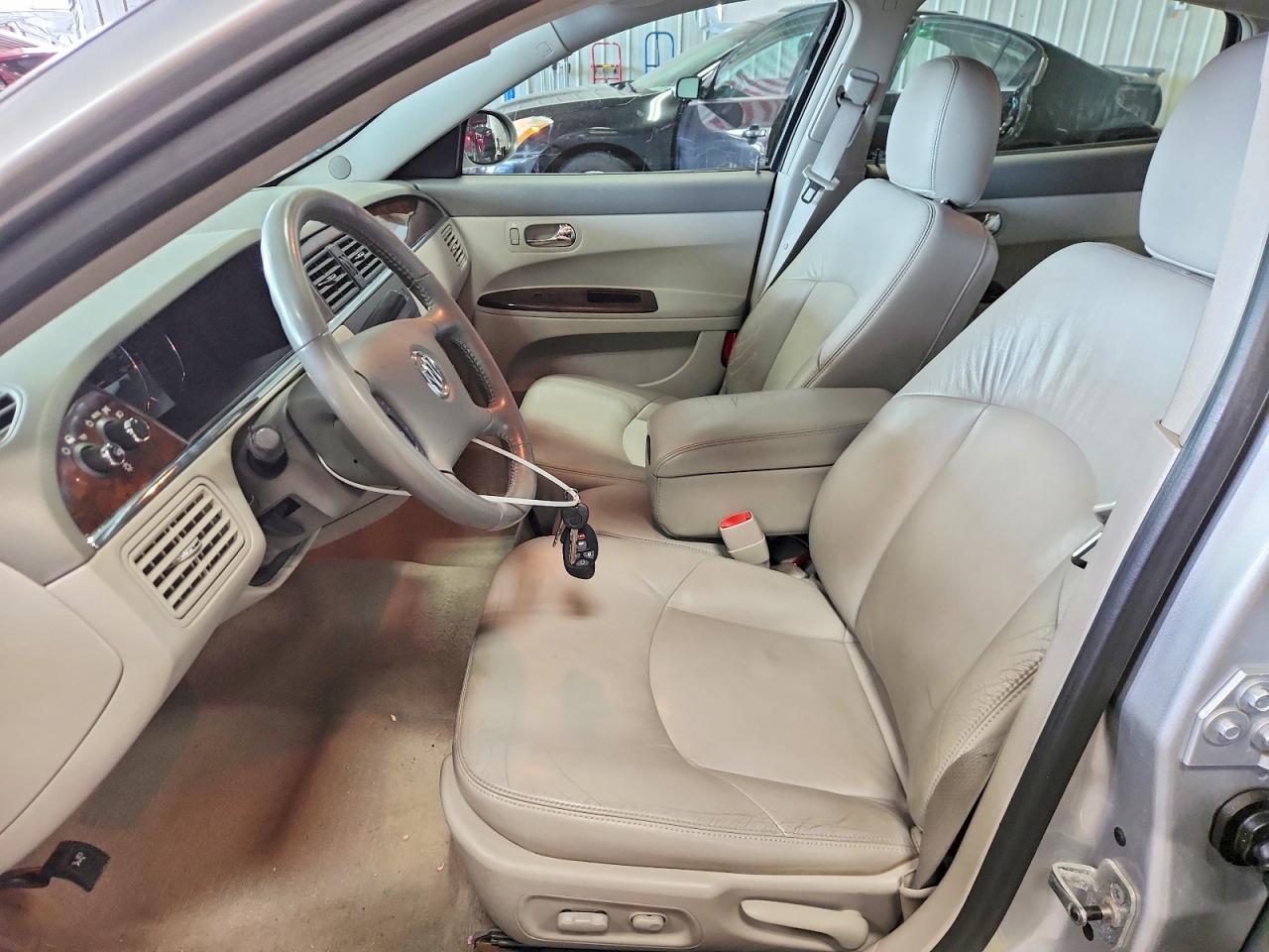 2009 Buick Lacrosse Cxl Silver vin: 2G4WD582391171890