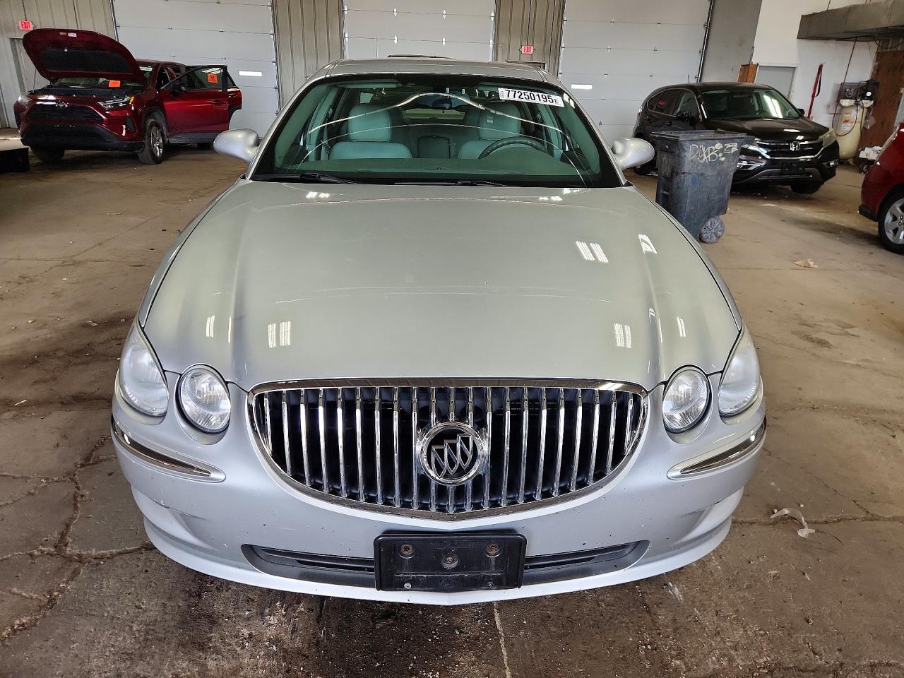 2009 Buick Lacrosse Cxl Silver vin: 2G4WD582391171890