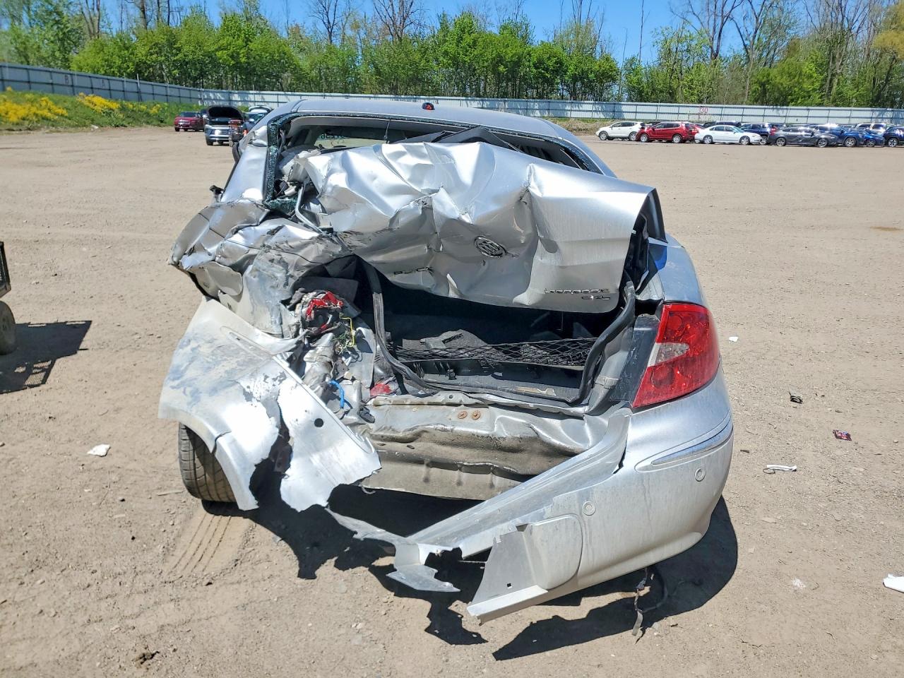 2009 Buick Lacrosse Cxl Серебряный vin: 2G4WD582391204404
