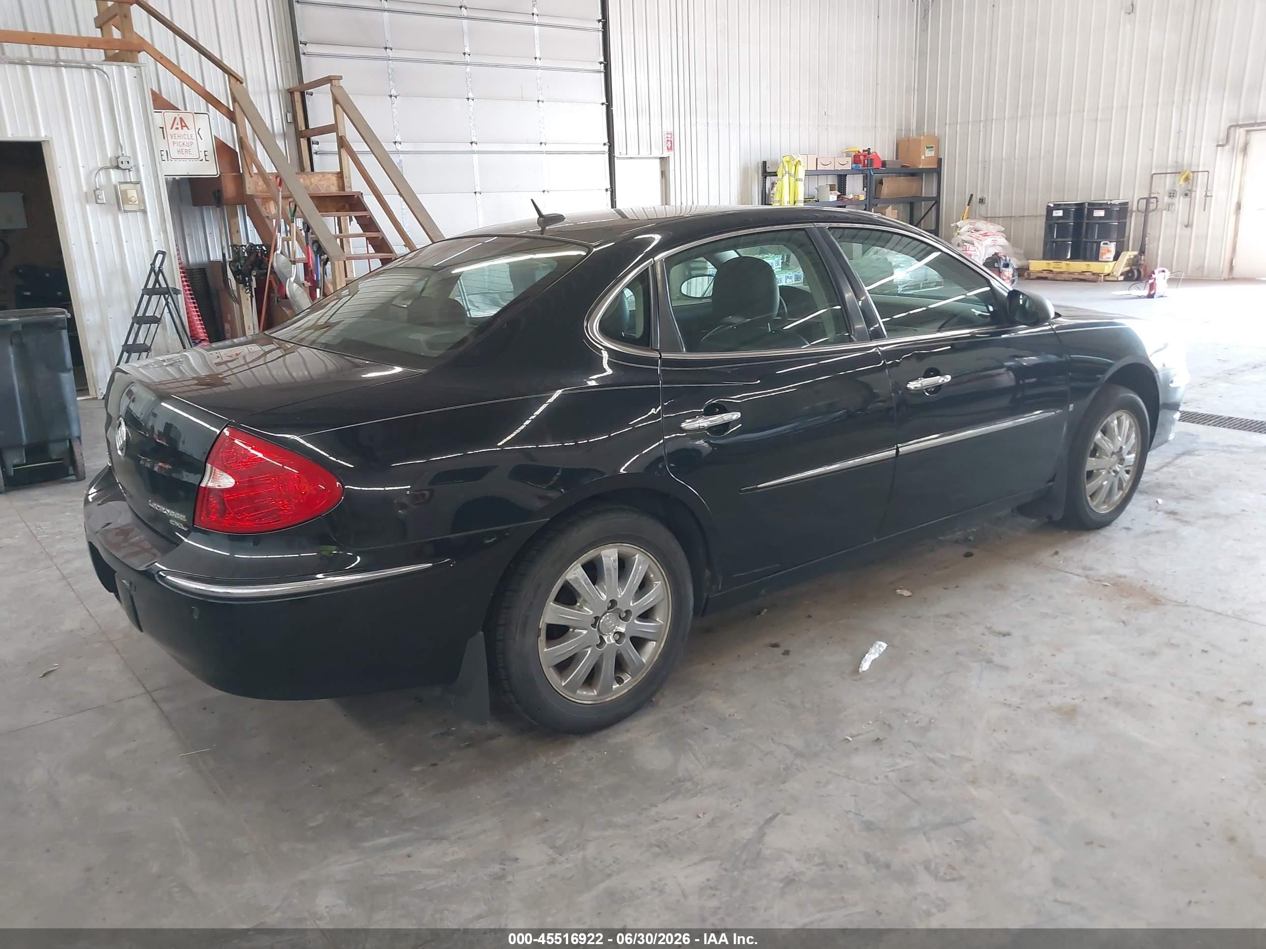 2008 Buick Lacrosse Cxl Черный vin: 2G4WD582481145197