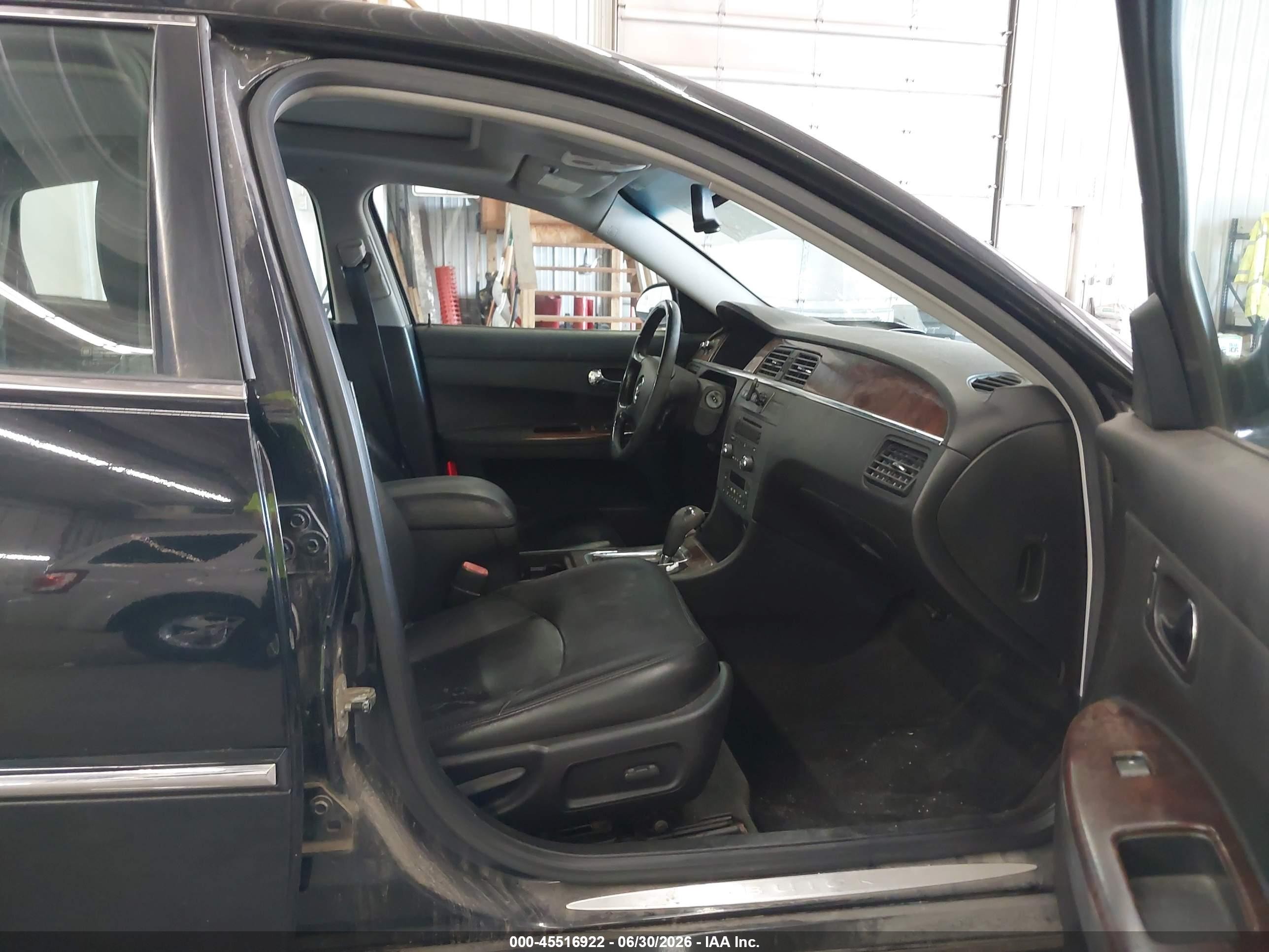 2008 Buick Lacrosse Cxl Черный vin: 2G4WD582481145197