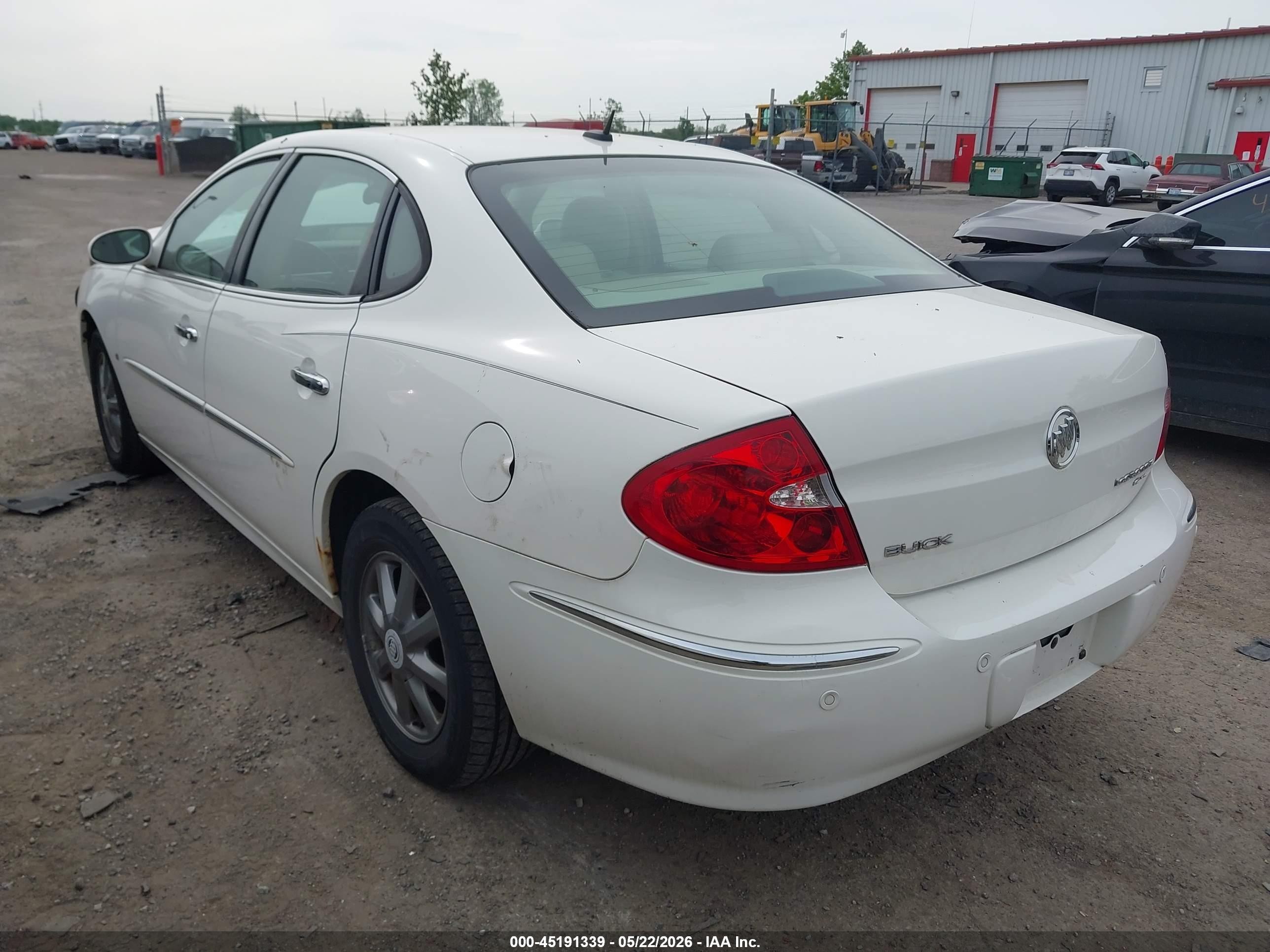 2008 Buick Lacrosse Cxl White vin: 2G4WD582481353371