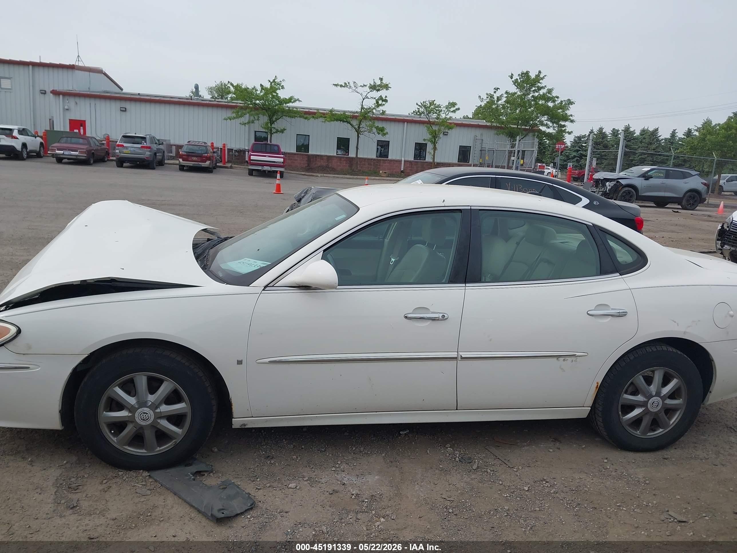 2008 Buick Lacrosse Cxl White vin: 2G4WD582481353371