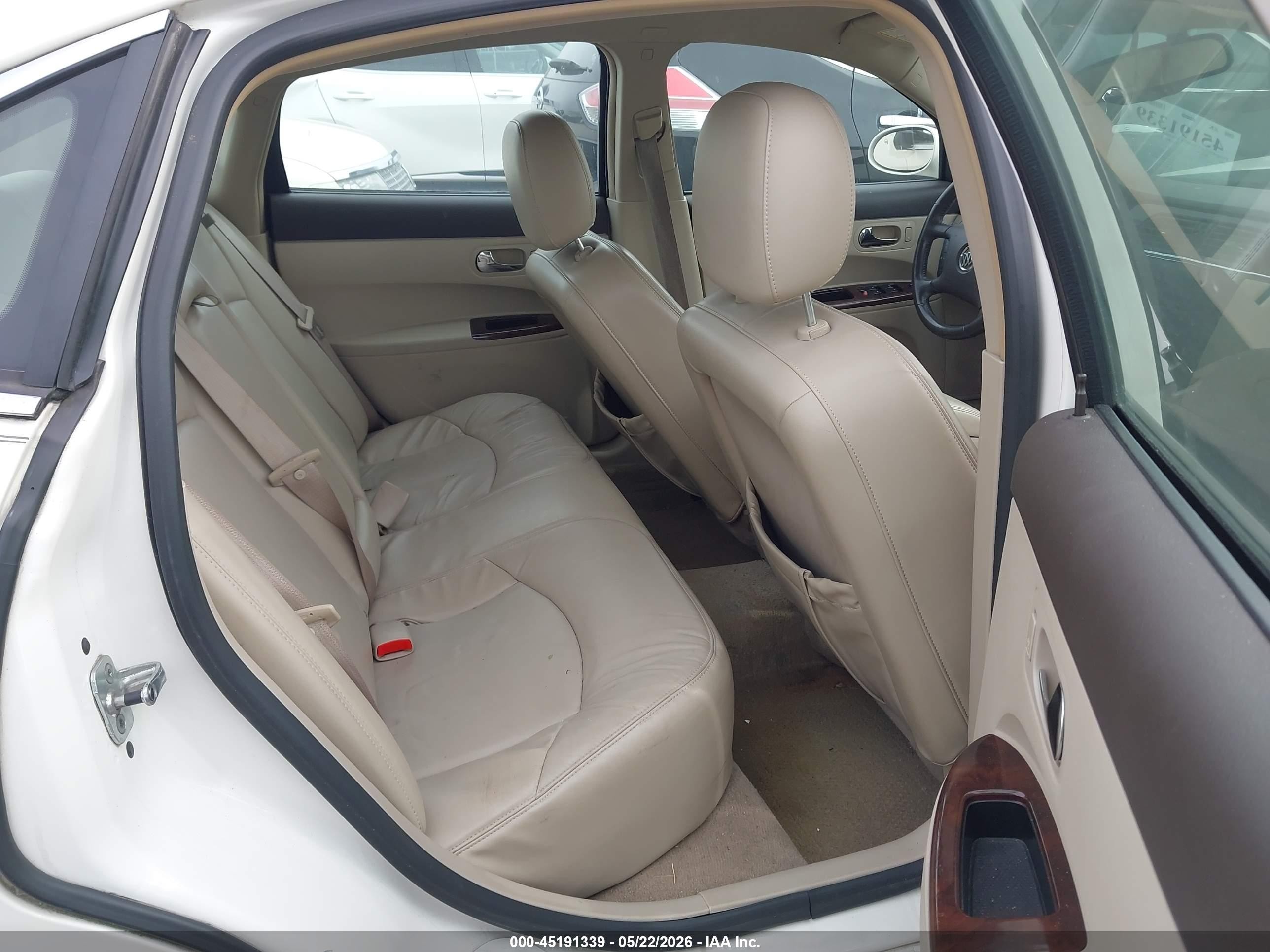 2008 Buick Lacrosse Cxl White vin: 2G4WD582481353371