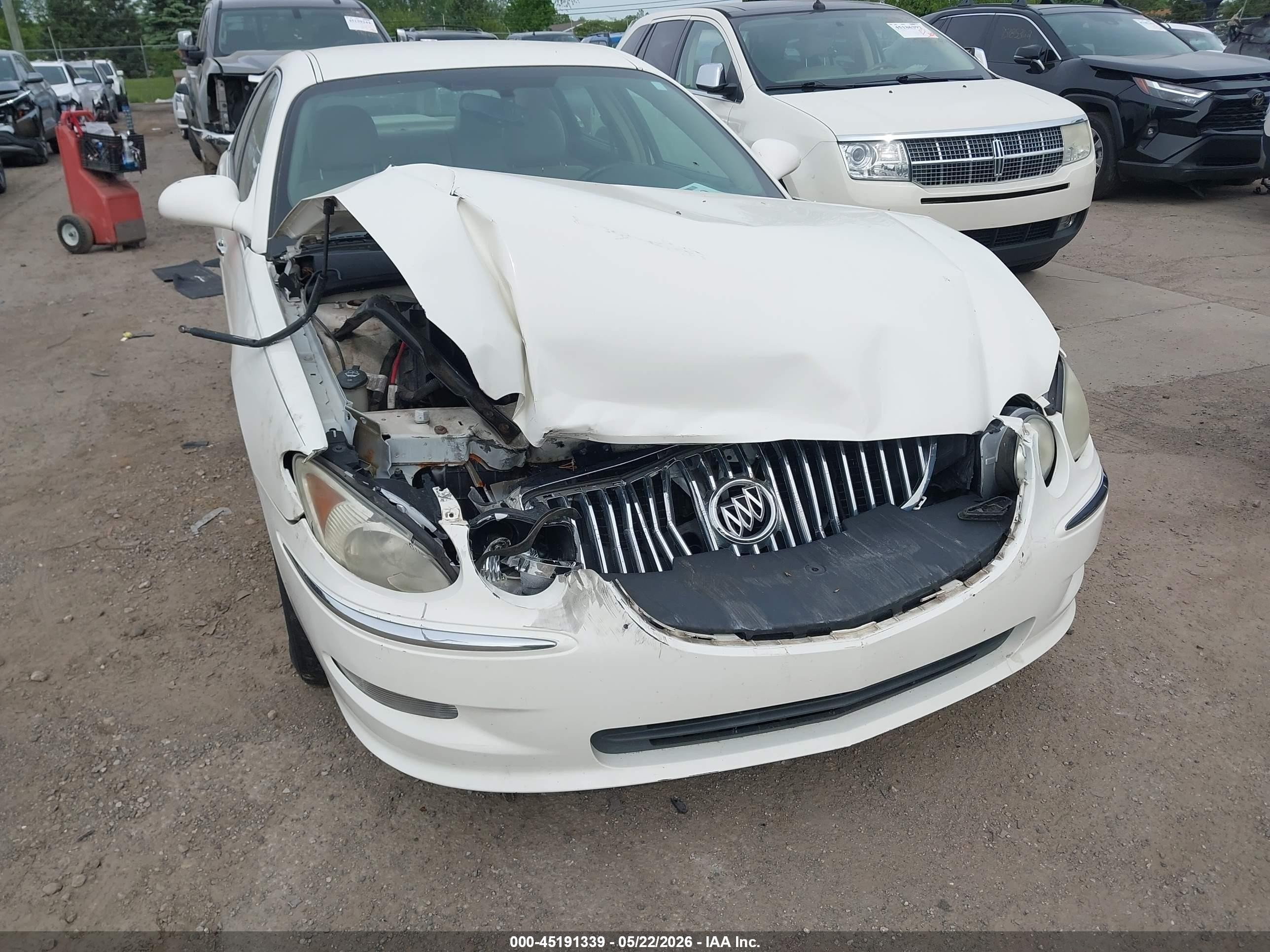 2008 Buick Lacrosse Cxl White vin: 2G4WD582481353371