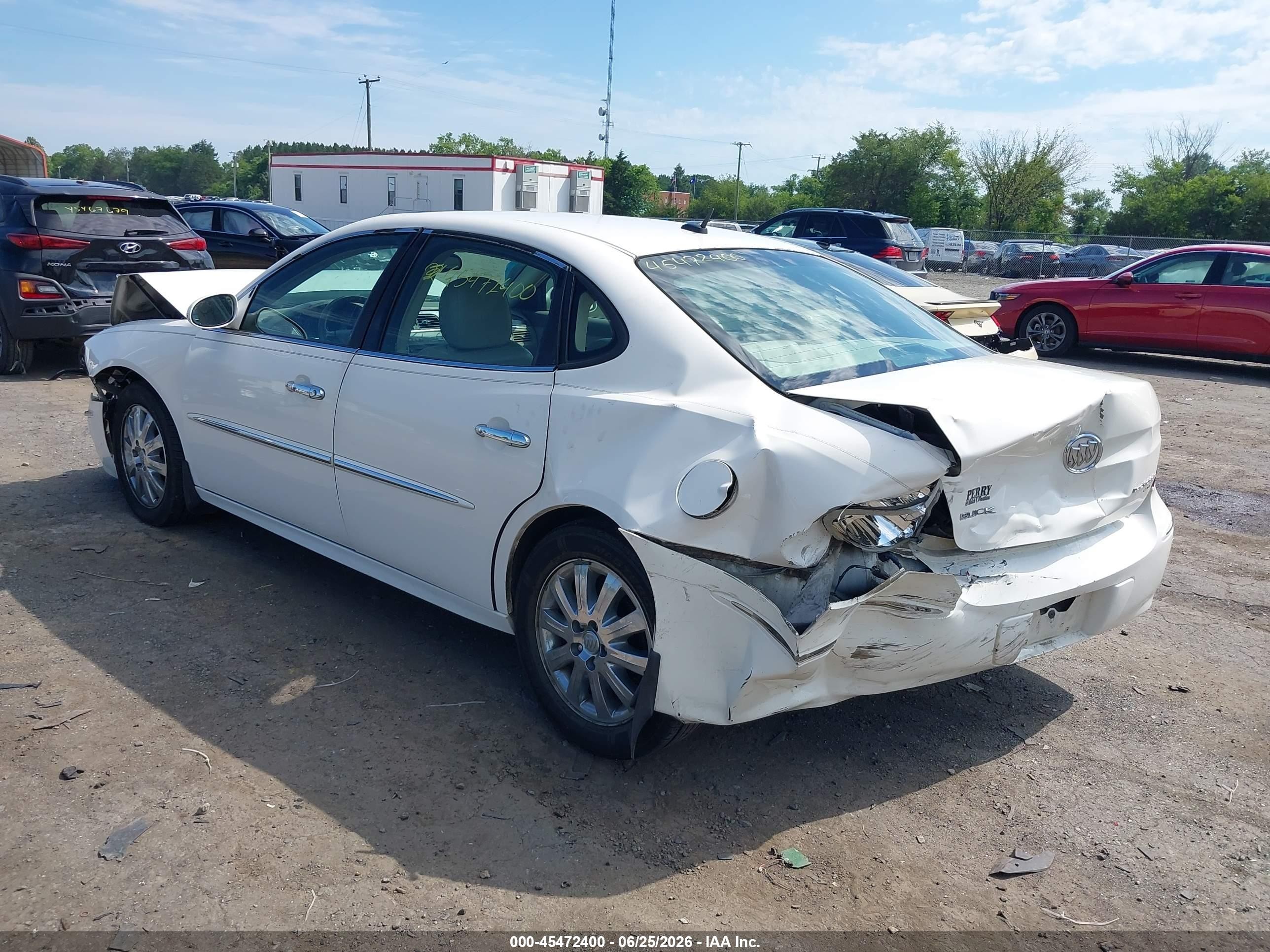 2007 Buick Lacrosse Cxl White vin: 2G4WD582571161908