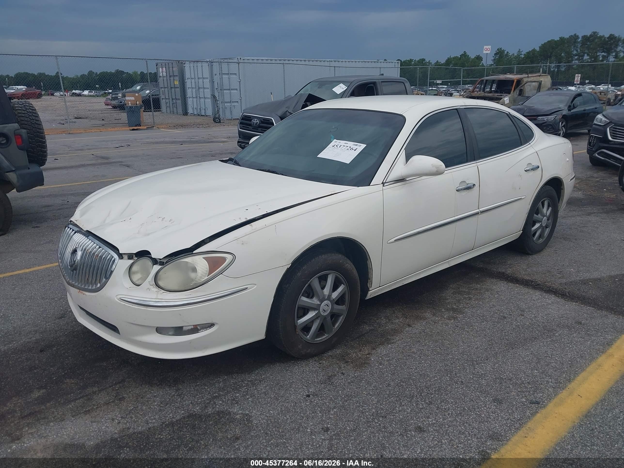 2008 Buick Lacrosse Cxl White vin: 2G4WD582581206587