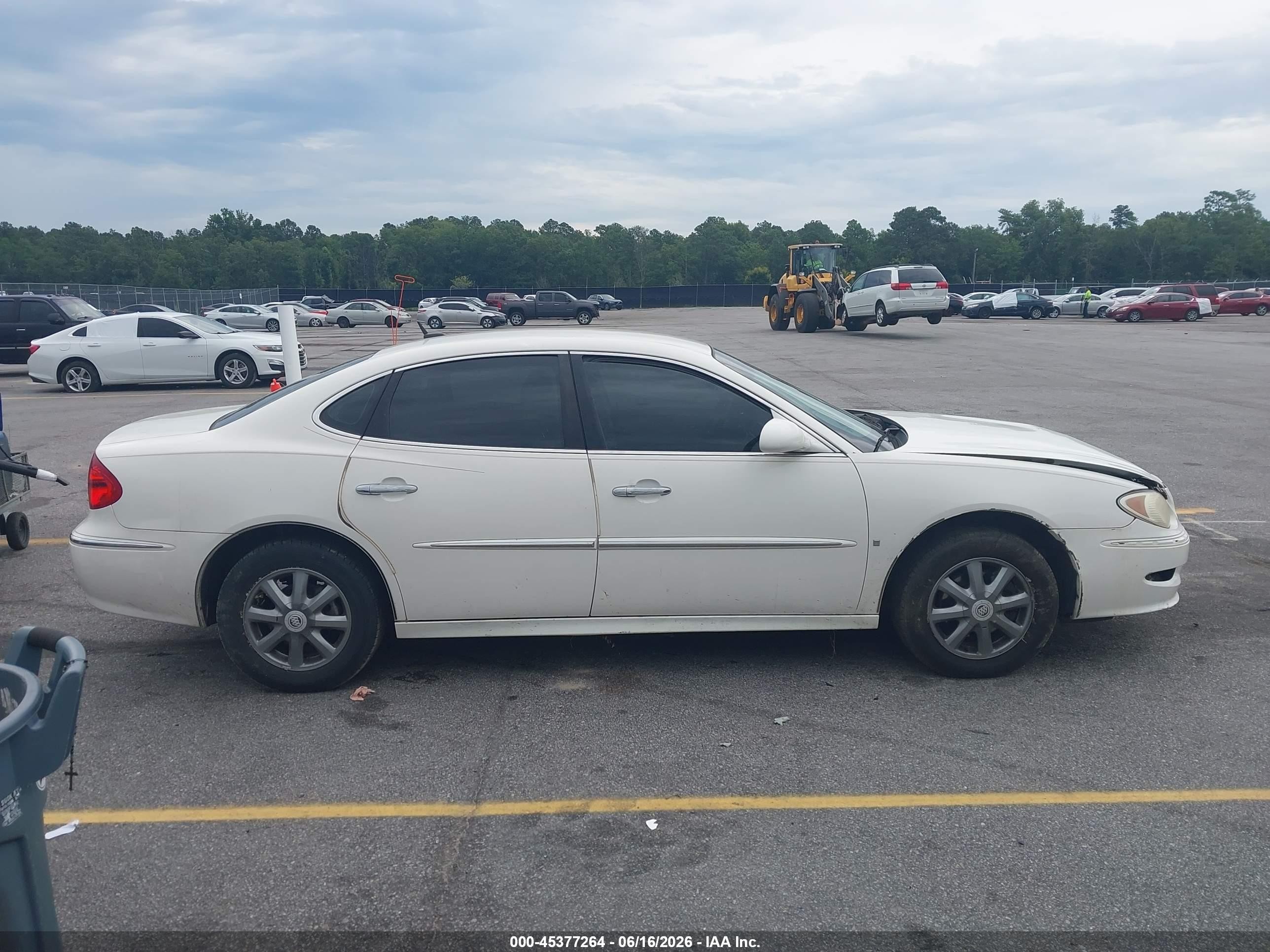 2008 Buick Lacrosse Cxl White vin: 2G4WD582581206587
