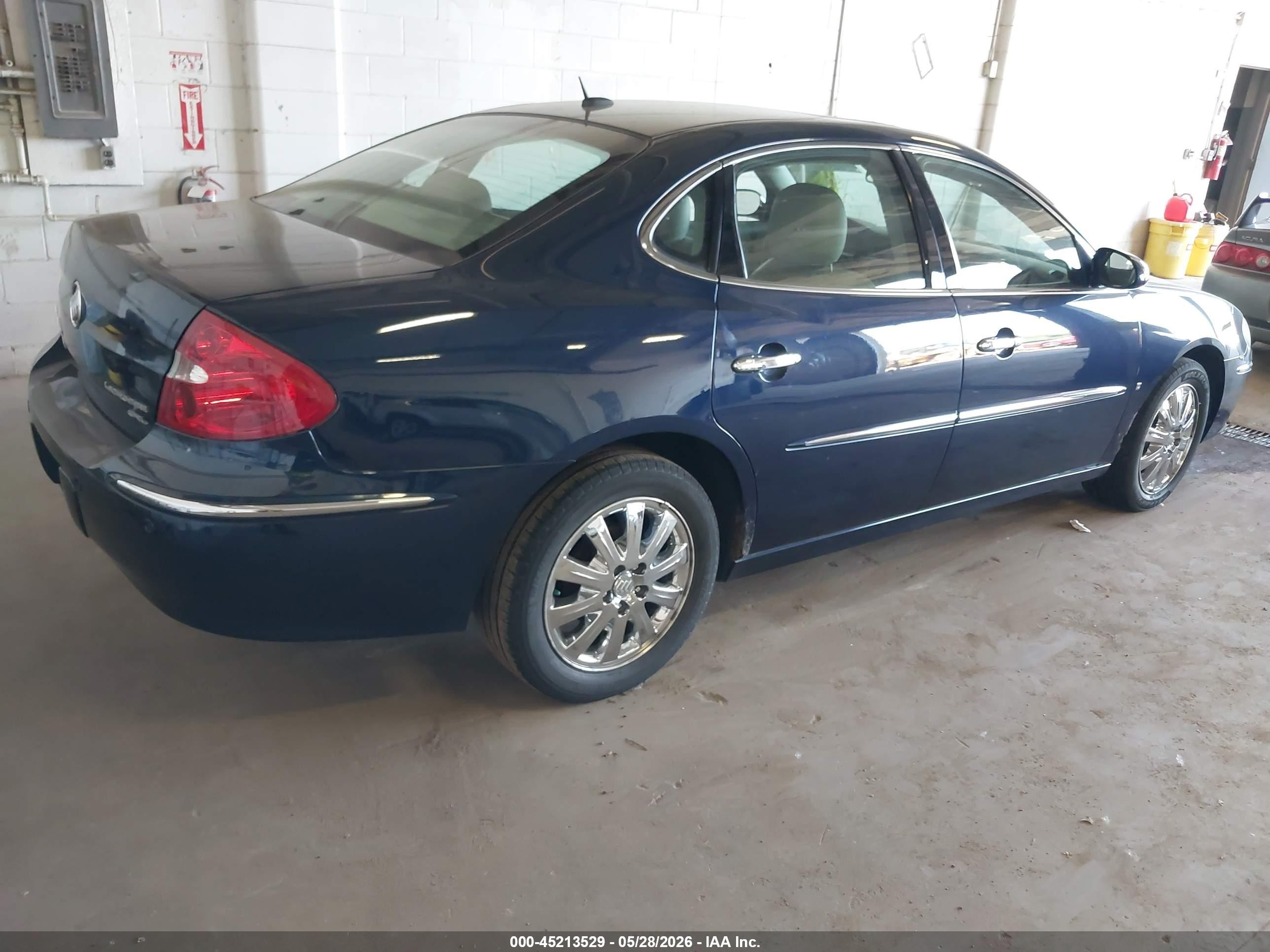 2008 Buick Lacrosse Cxl Blue vin: 2G4WD582581343657