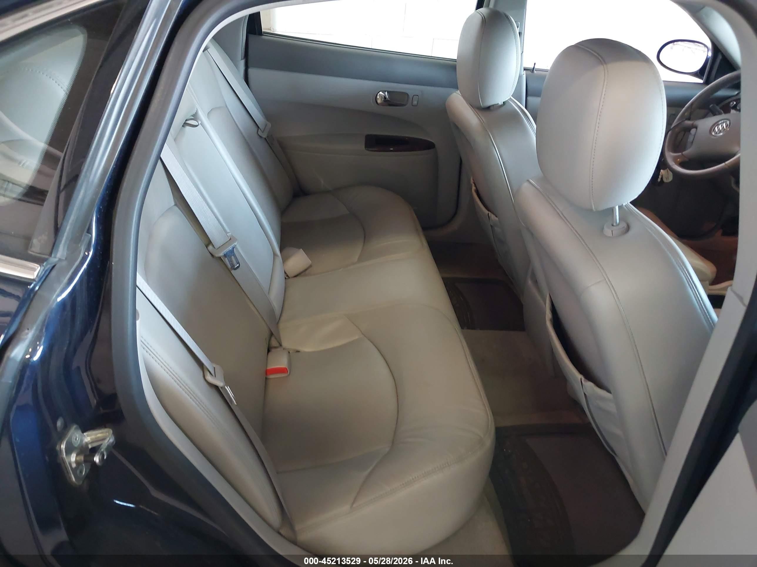 2008 Buick Lacrosse Cxl Blue vin: 2G4WD582581343657