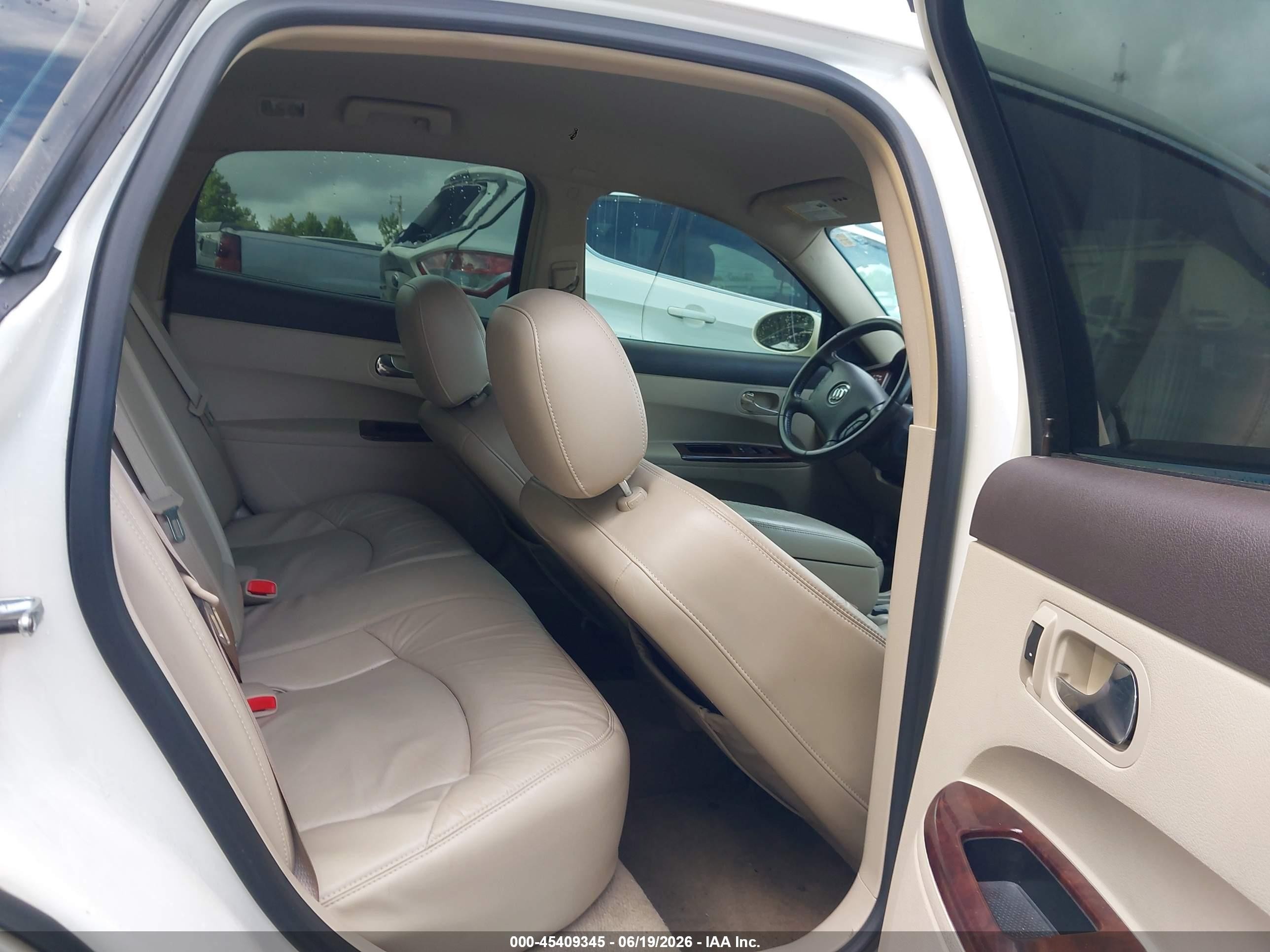 2009 Buick Lacrosse Cxl Белый vin: 2G4WD582591147543
