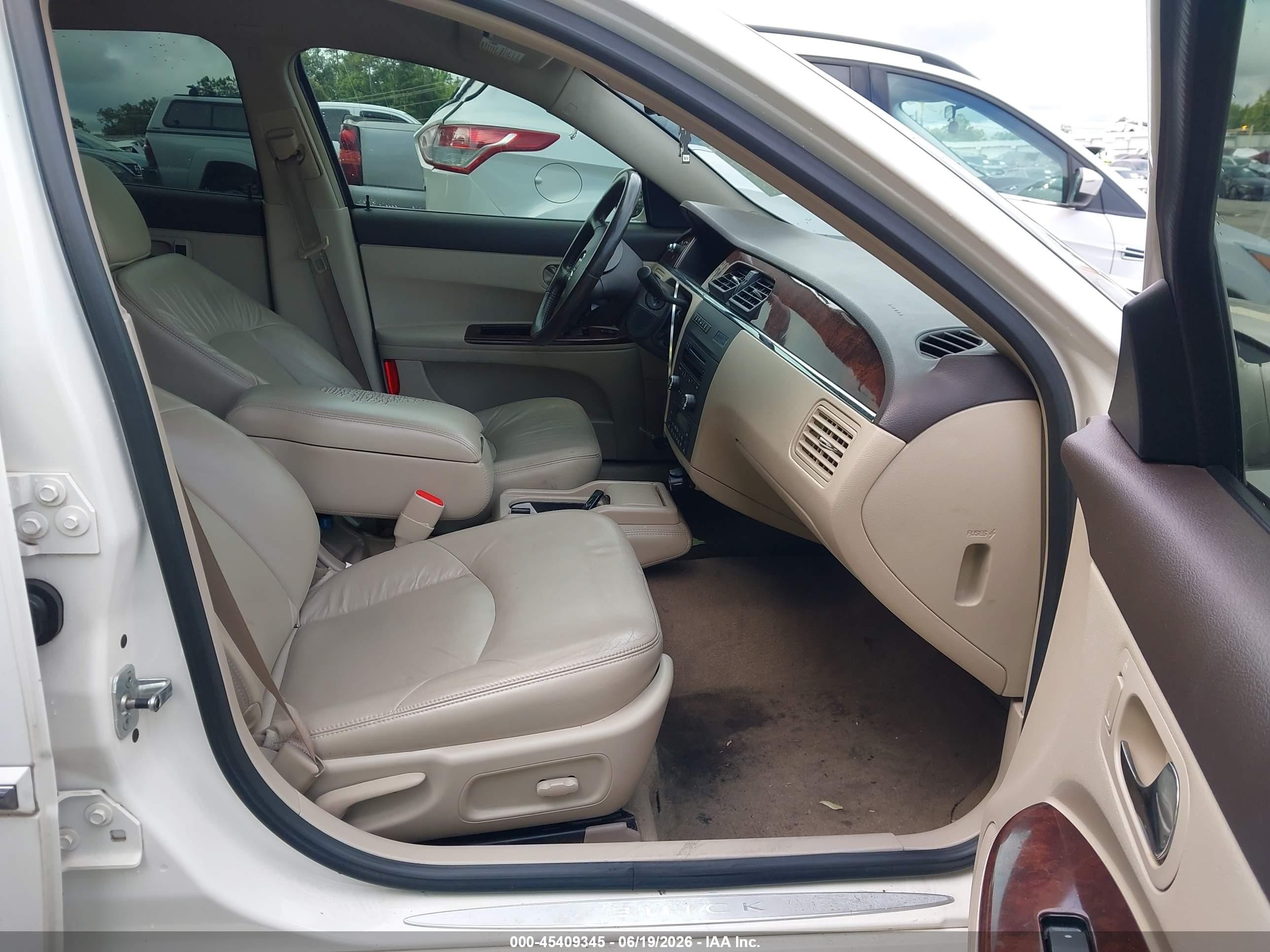 2009 Buick Lacrosse Cxl Белый vin: 2G4WD582591147543