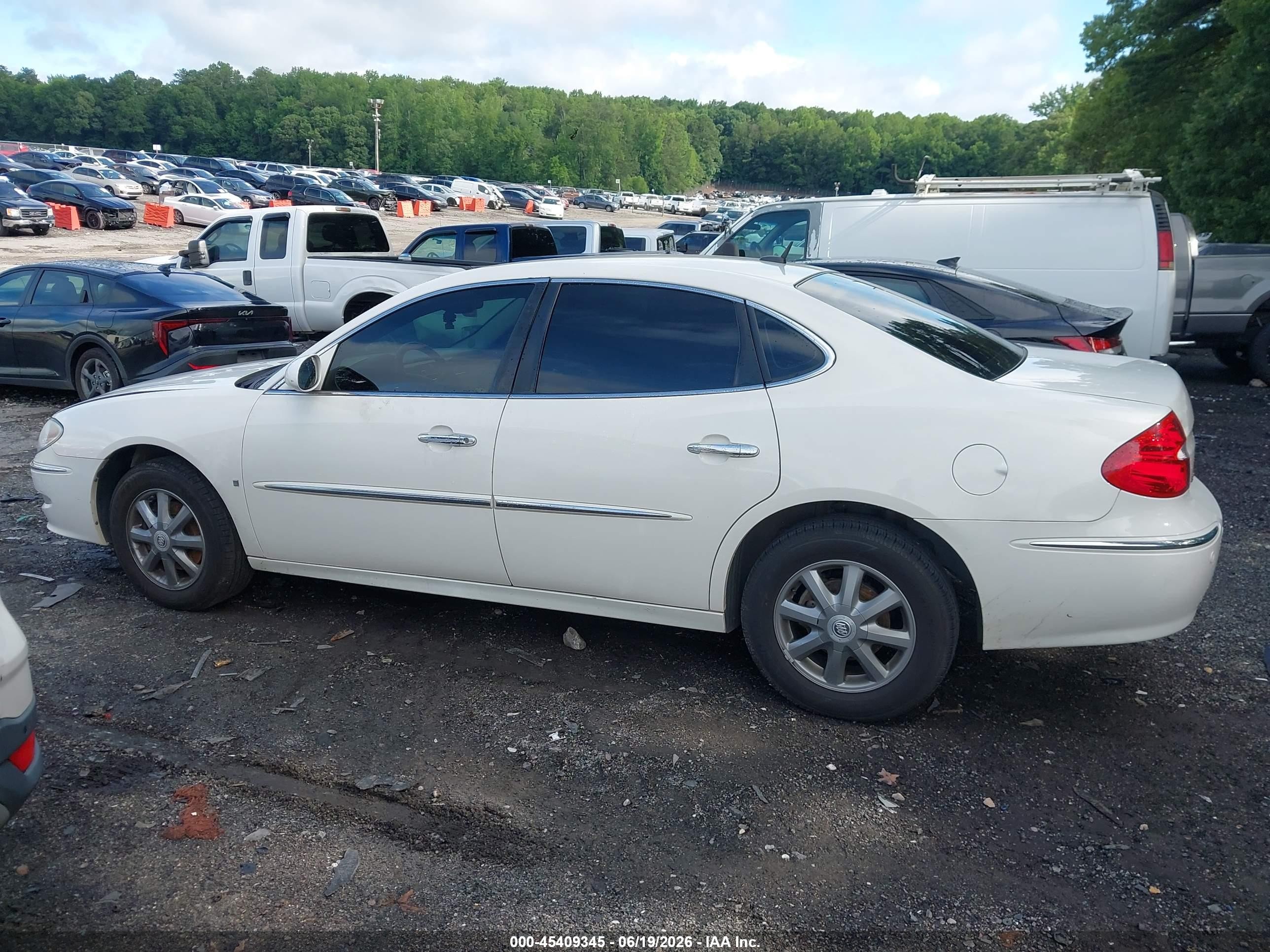 2009 Buick Lacrosse Cxl Белый vin: 2G4WD582591147543