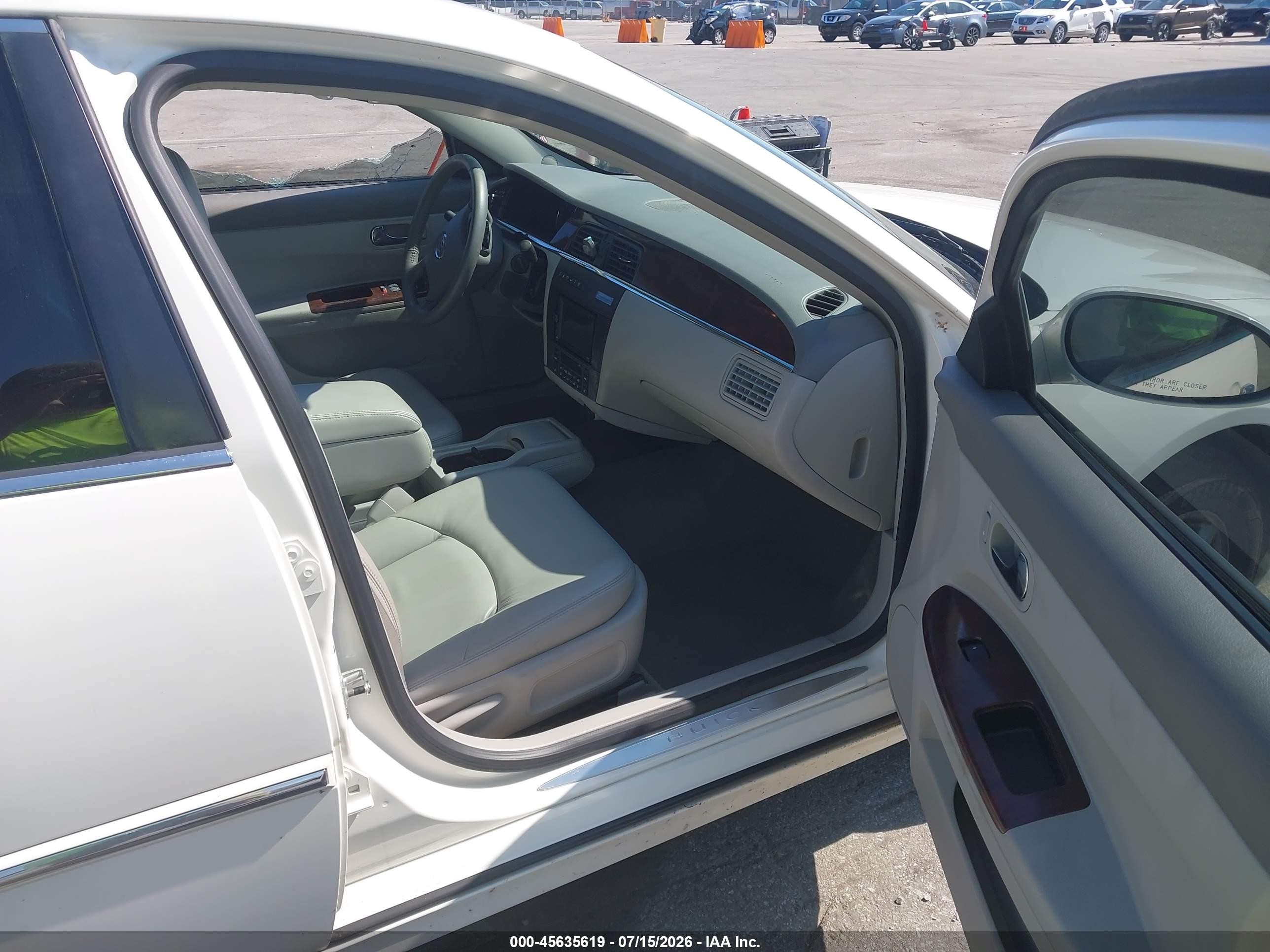 2008 Buick Lacrosse Cxl White vin: 2G4WD582681131690