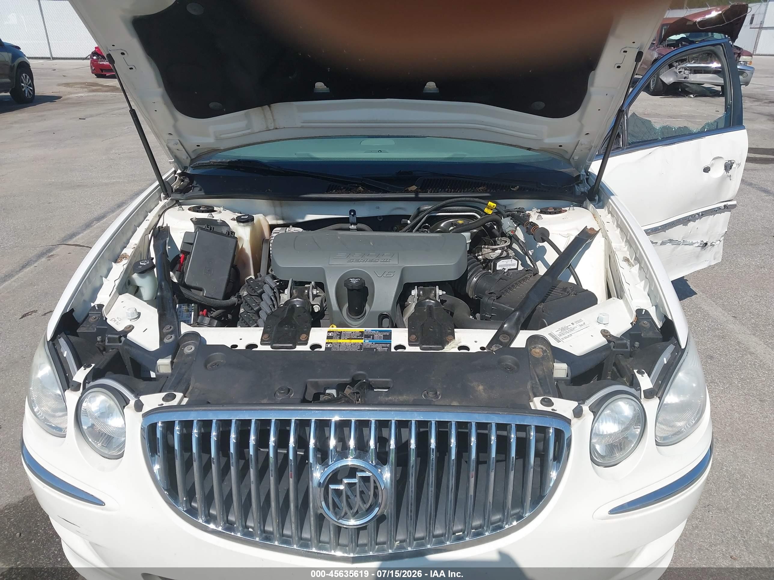 2008 Buick Lacrosse Cxl White vin: 2G4WD582681131690