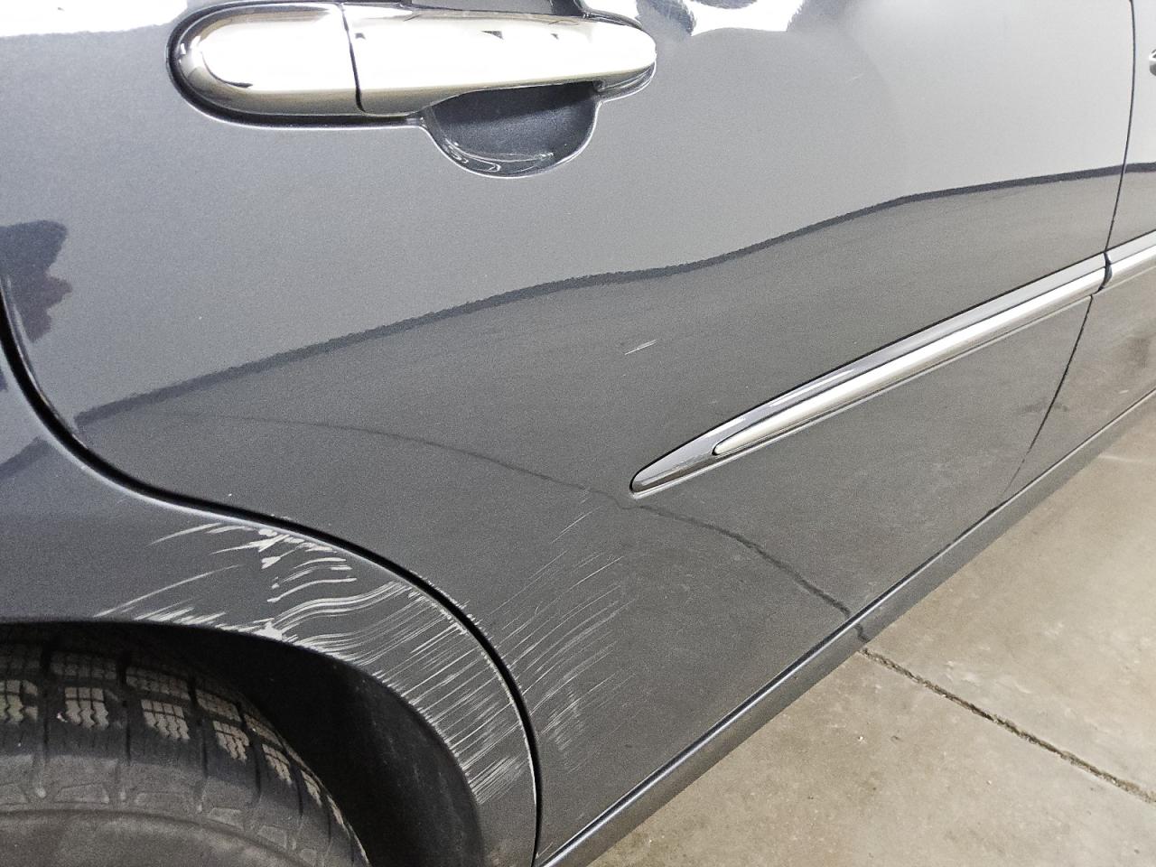 2008 Buick Lacrosse Cxl Charcoal vin: 2G4WD582681173549 Damage: Right Rear Door, Multiple Scratches Heavy, 4