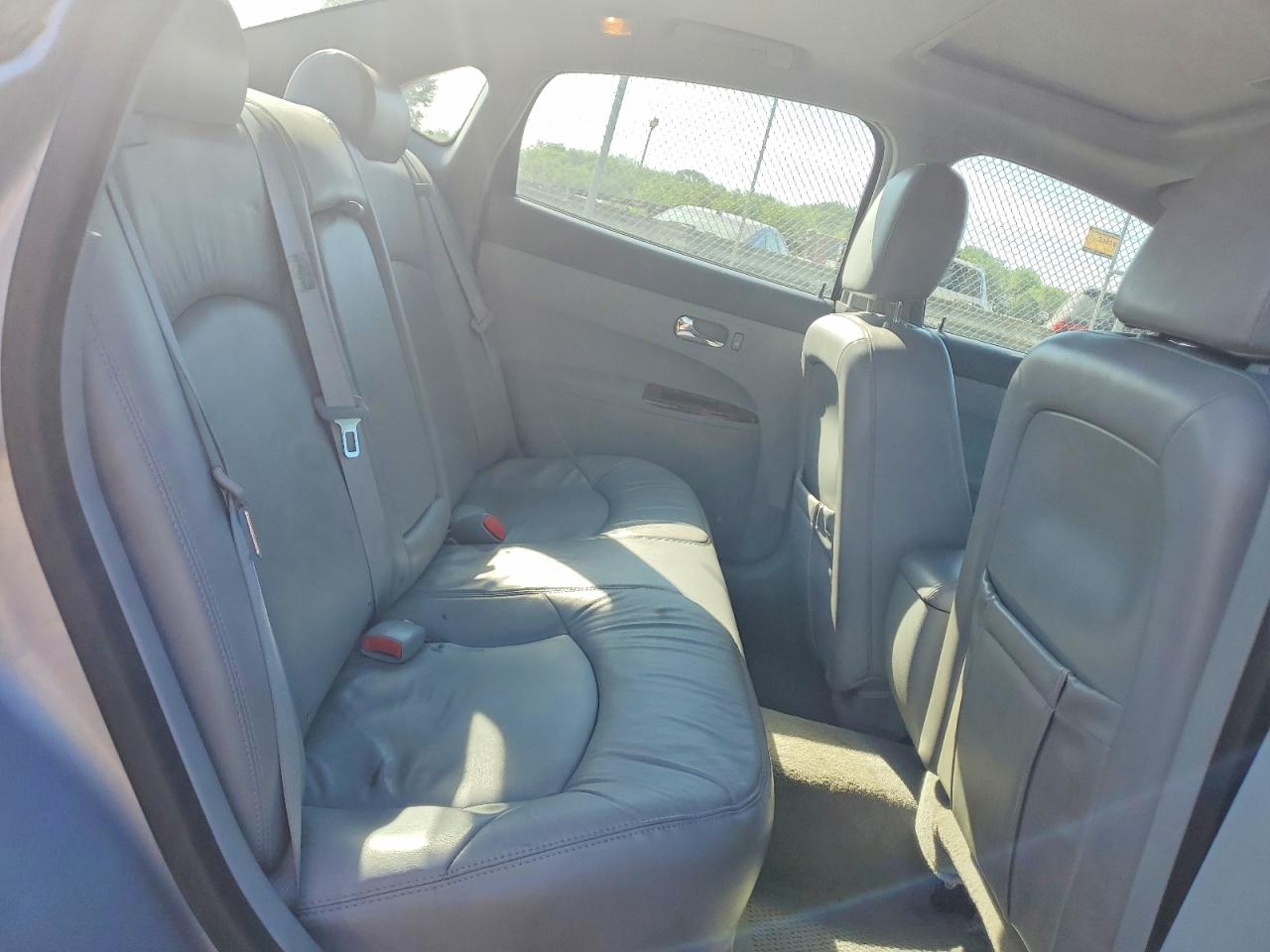 2006 Buick Lacrosse Cxl Silver vin: 2G4WD582761175825
