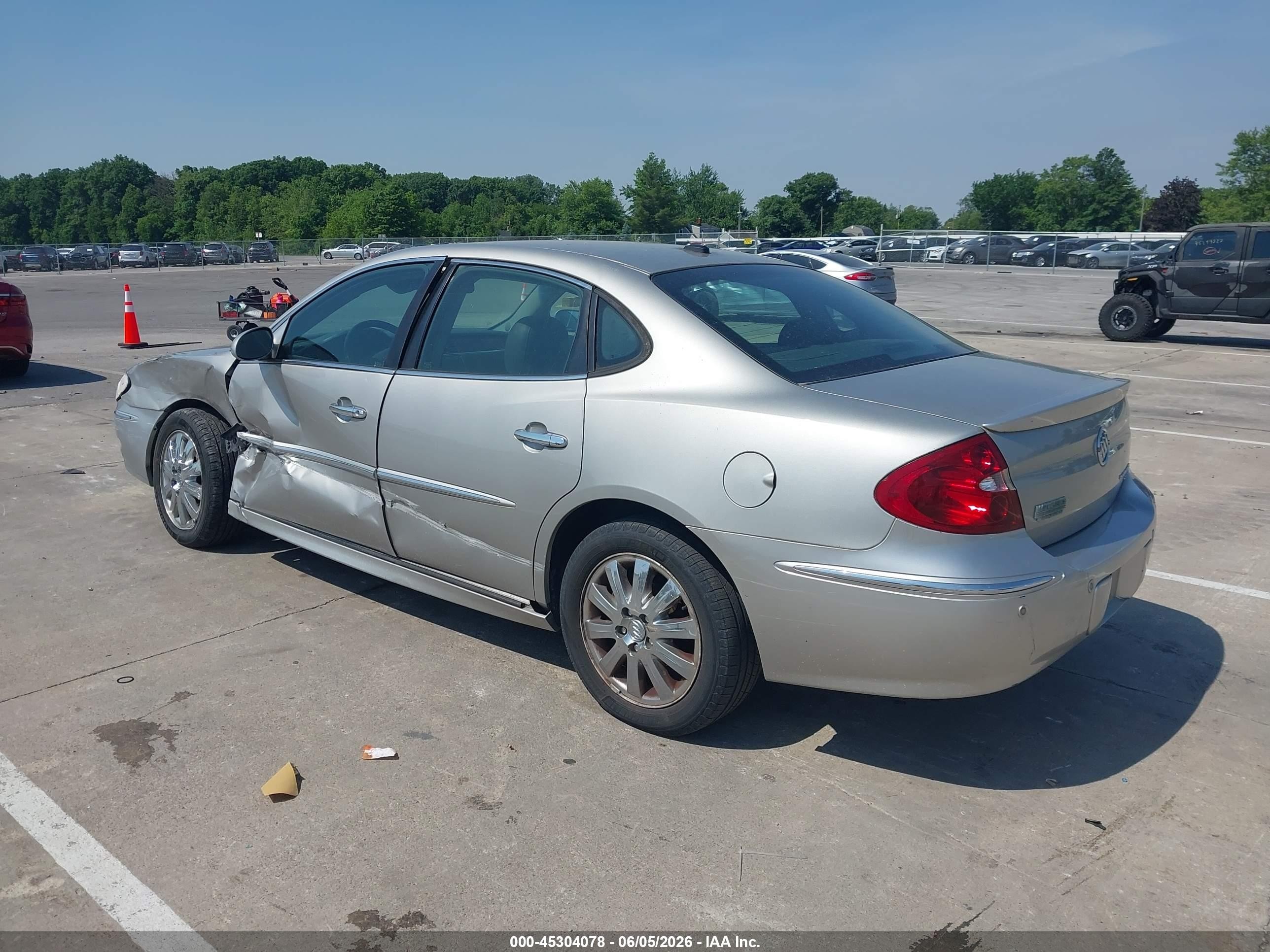 2007 Buick Lacrosse Cxl Silver vin: 2G4WD582771188771