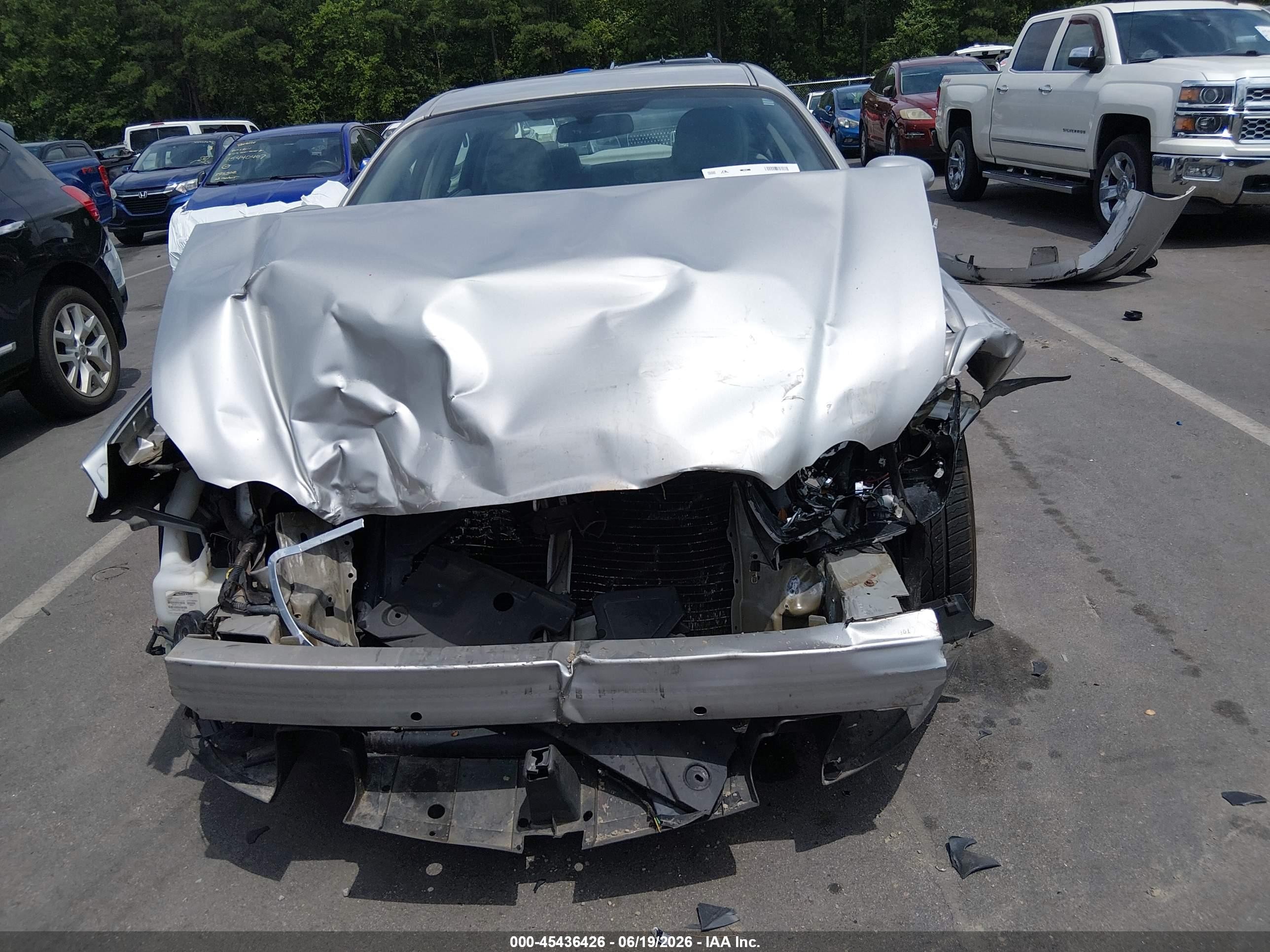 2008 Buick Lacrosse Cxl Silver vin: 2G4WD582781139474