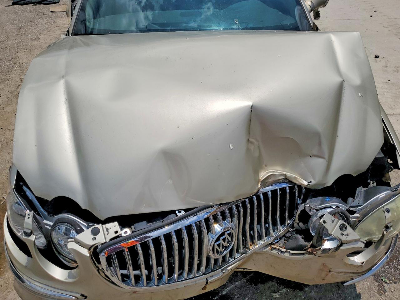2008 Buick Lacrosse Cxl Gold vin: 2G4WD582781278083