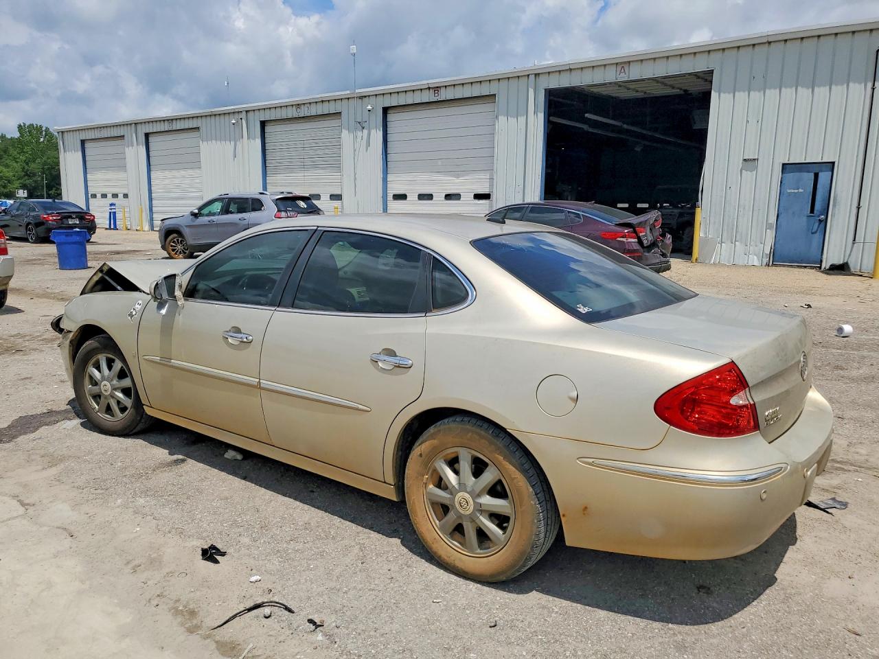 2008 Buick Lacrosse Cxl Gold vin: 2G4WD582781278083