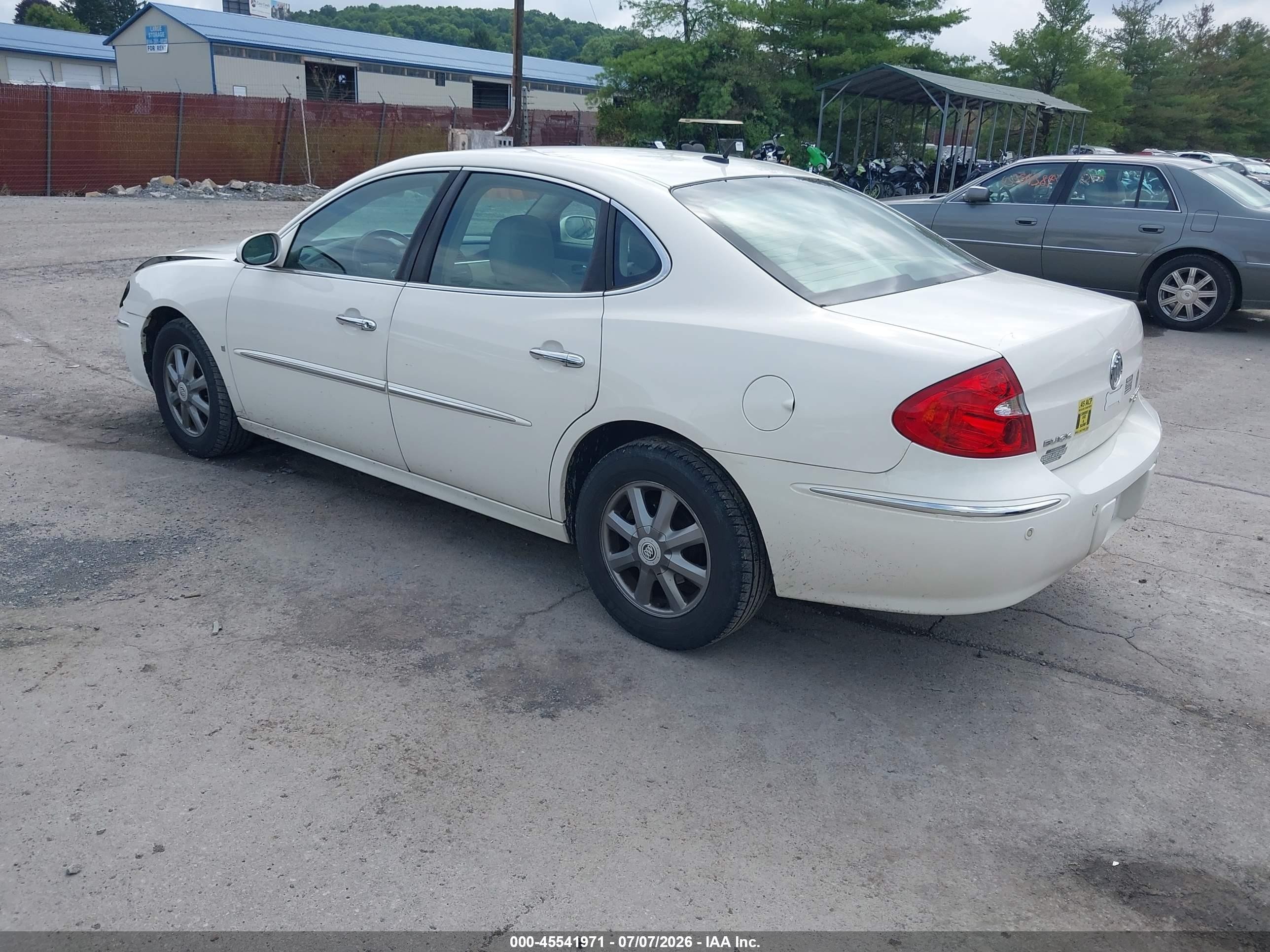2009 Buick Lacrosse Cxl White vin: 2G4WD582791163307