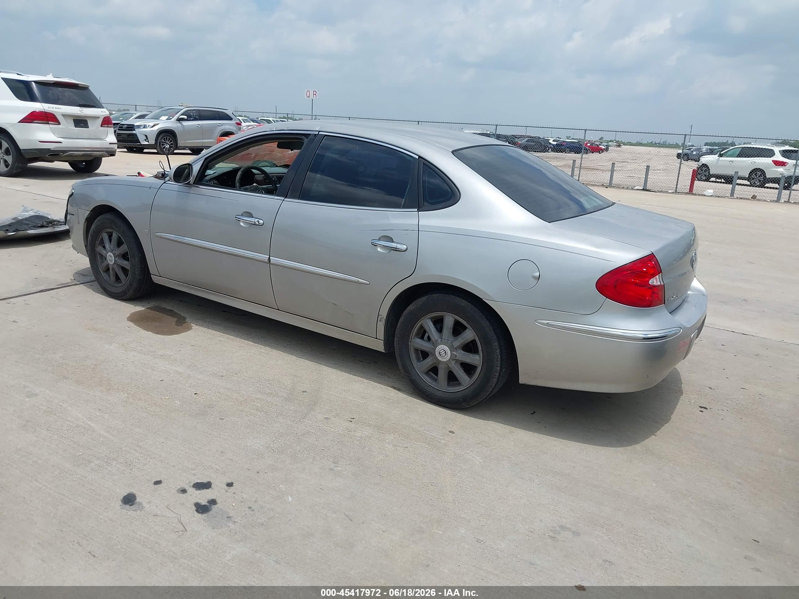 2008 Buick Lacrosse Cxl Silver vin: 2G4WD582881137670