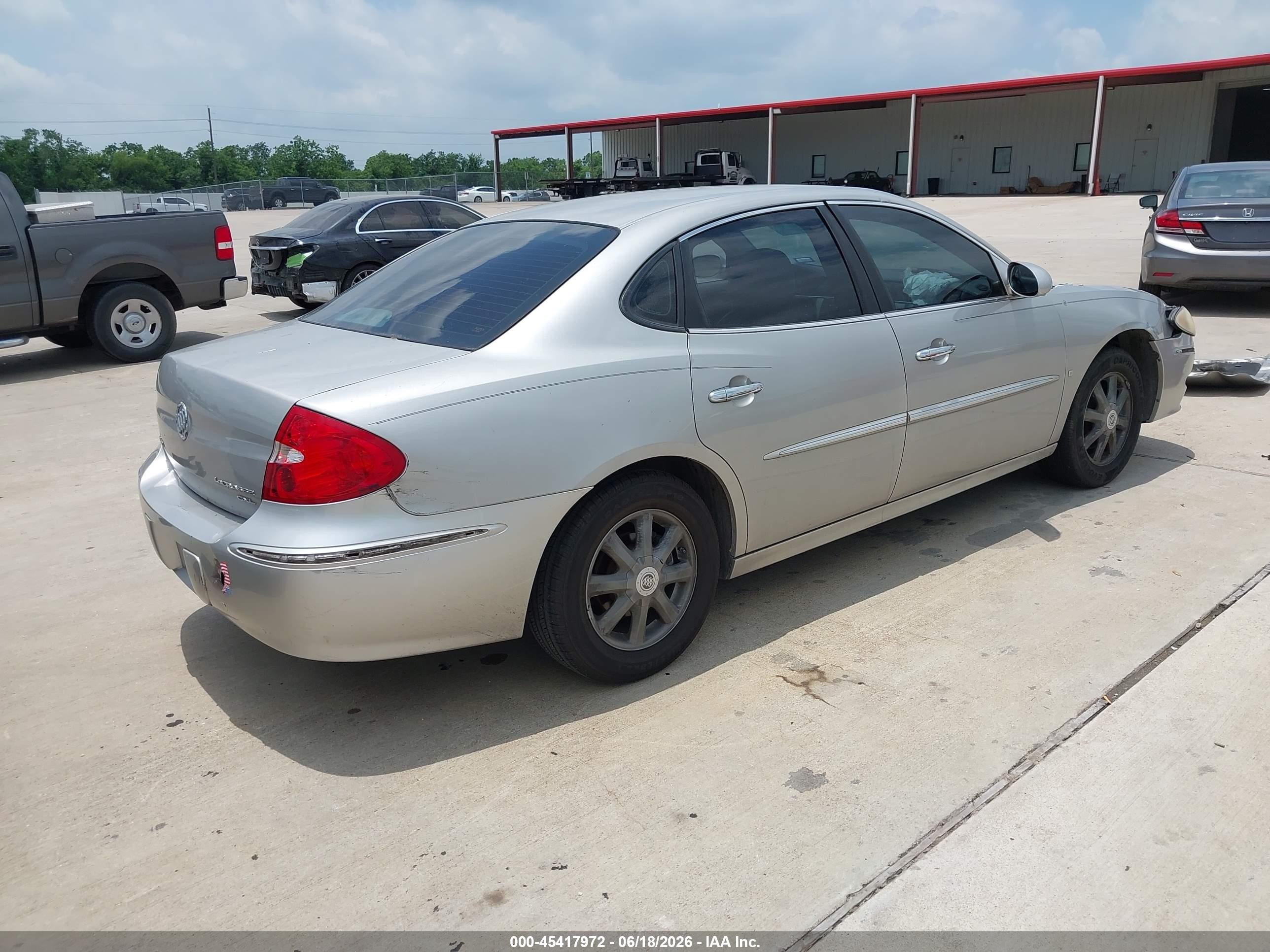 2008 Buick Lacrosse Cxl Silver vin: 2G4WD582881137670