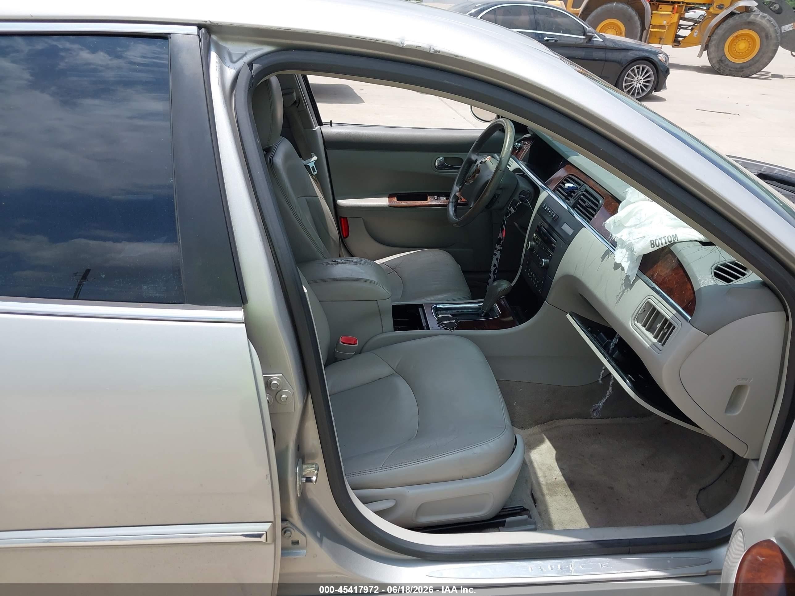 2008 Buick Lacrosse Cxl Silver vin: 2G4WD582881137670